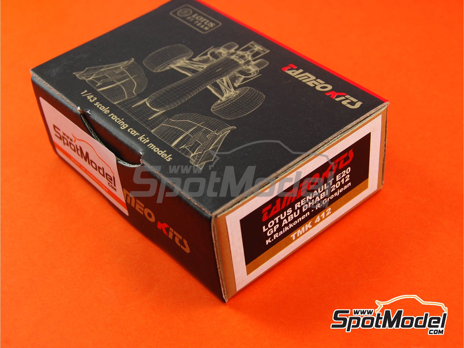 Image 14: Lotus Renault E20 Equipo Lotus patrocinado por Clear Total - Gran Premio de F&oacute;rmula 1 de Abu Dhabi 2012 | Maqueta de coche en escala&nbsp;1/43 fabricado por Tameo Kits (ref.&nbsp;TMK412)