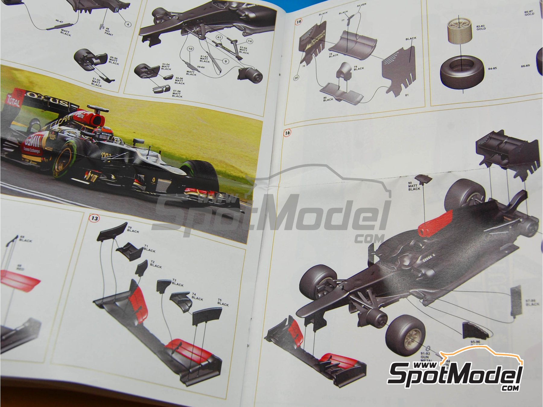 Image 7: Lotus Renault E21 Equipo Lotus patrocinado por Total - Gran Premio de F&oacute;rmula 1 de Australia 2013 | Maqueta de coche en escala&nbsp;1/43 fabricado por Tameo Kits (ref.&nbsp;TMK414)