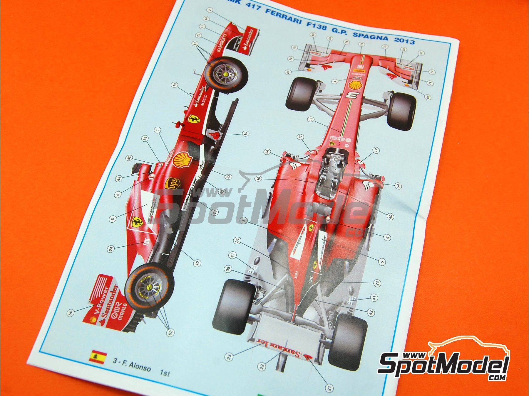 Image 4: Ferrari F138 F2013 Equipo Scuderia Ferrari patrocinado por Banco Santander - Gran Premio de F&oacute;rmula 1 de Espa&ntilde;a 2013 | Maqueta de coche en escala&nbsp;1/43 fabricado por Tameo Kits (ref.&nbsp;TMK417)