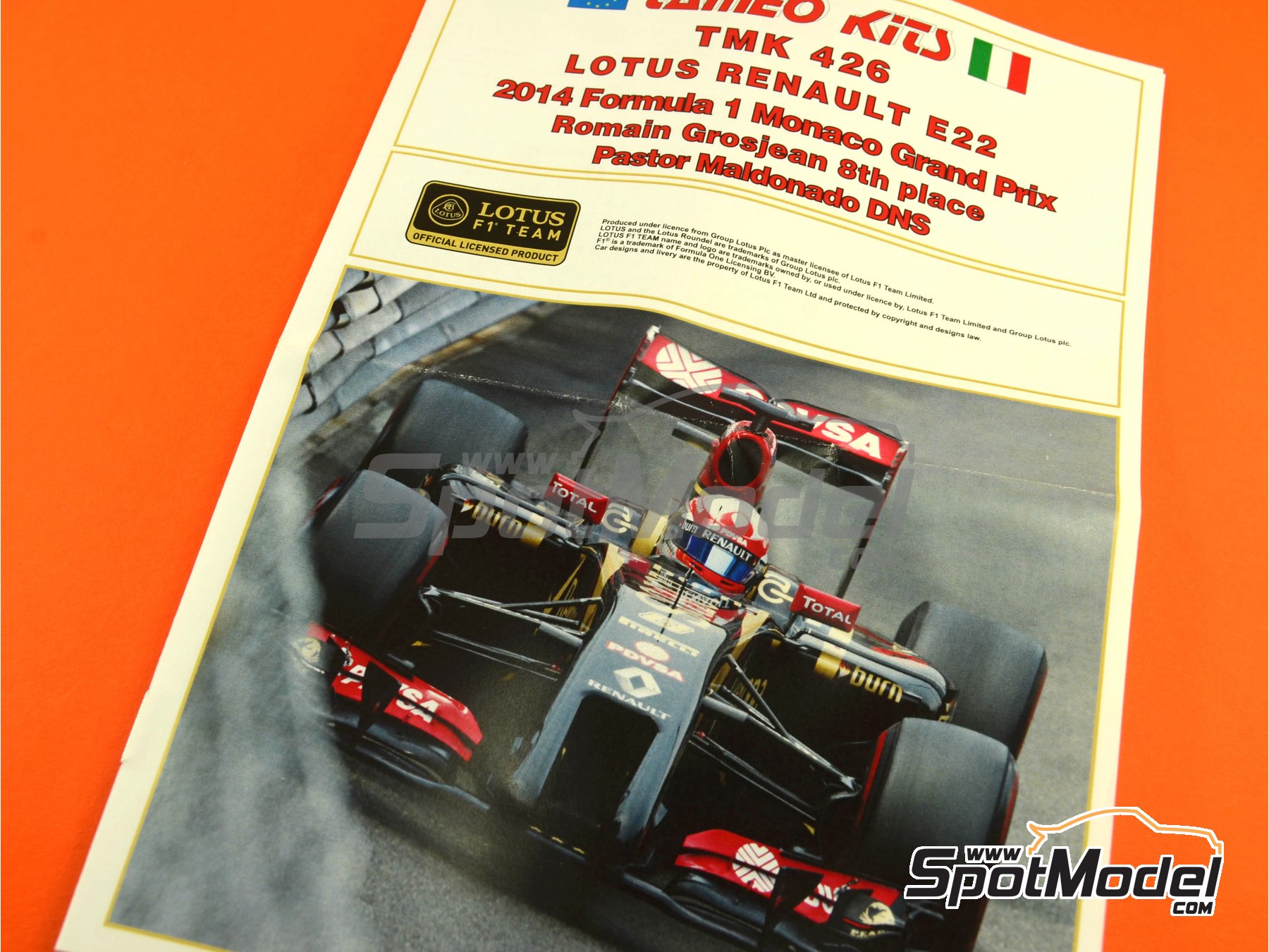 Image 6: Lotus Renault E22 Lotus Team sponsored by Rexona - Monaco Formula 1 Grand Prix 2014 | Car scale model kit in 1/43 scale manufactured by Tameo Kits (ref.&nbsp;TMK426)