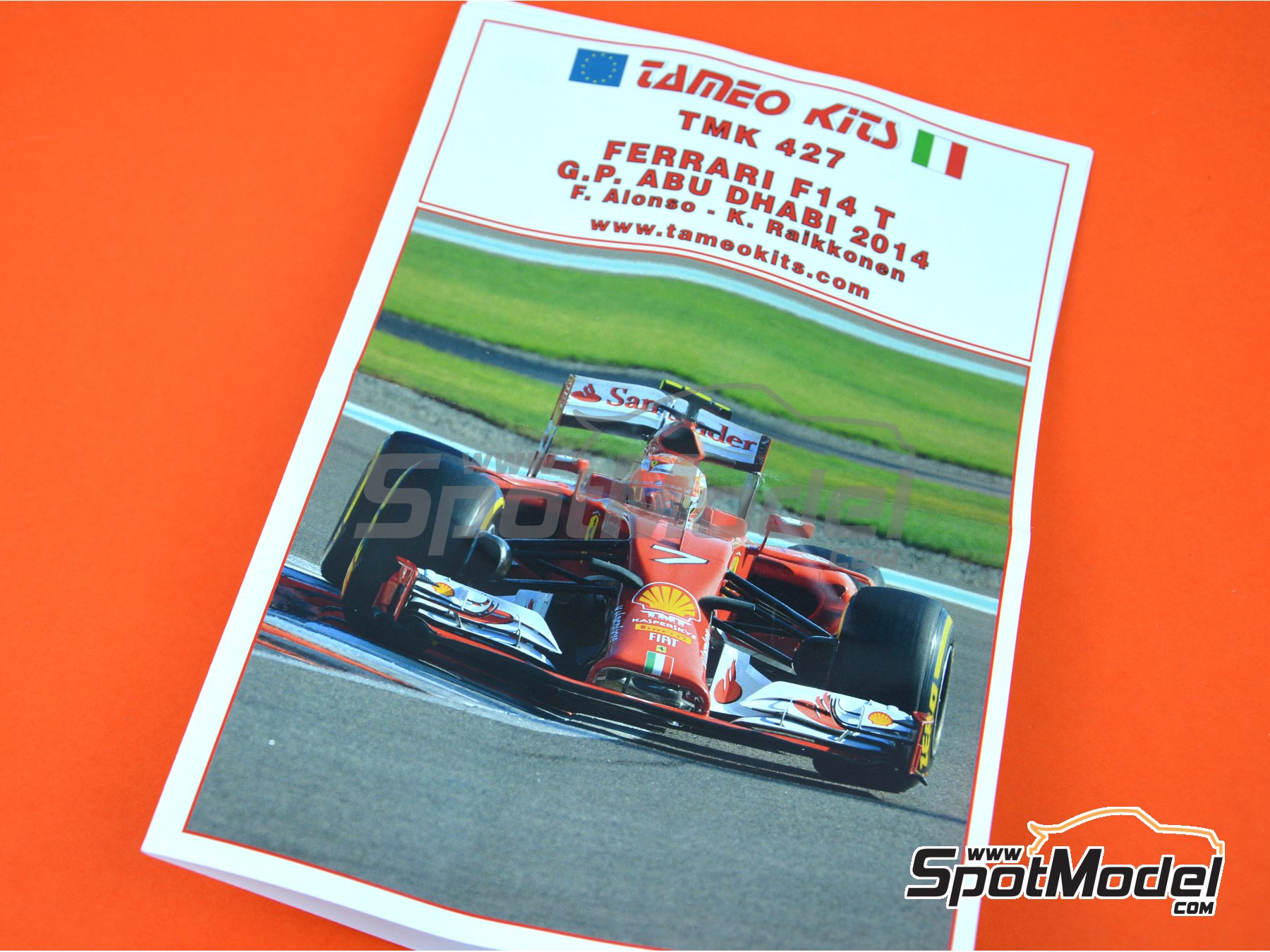 Image 8: Ferrari F14 Scuderia Ferrari Team sponsored by Banco Santander - Abu Dhabi Grand Prix 2014 | Car scale model kit in 1/43 scale manufactured by Tameo Kits (ref.&nbsp;TMK427)