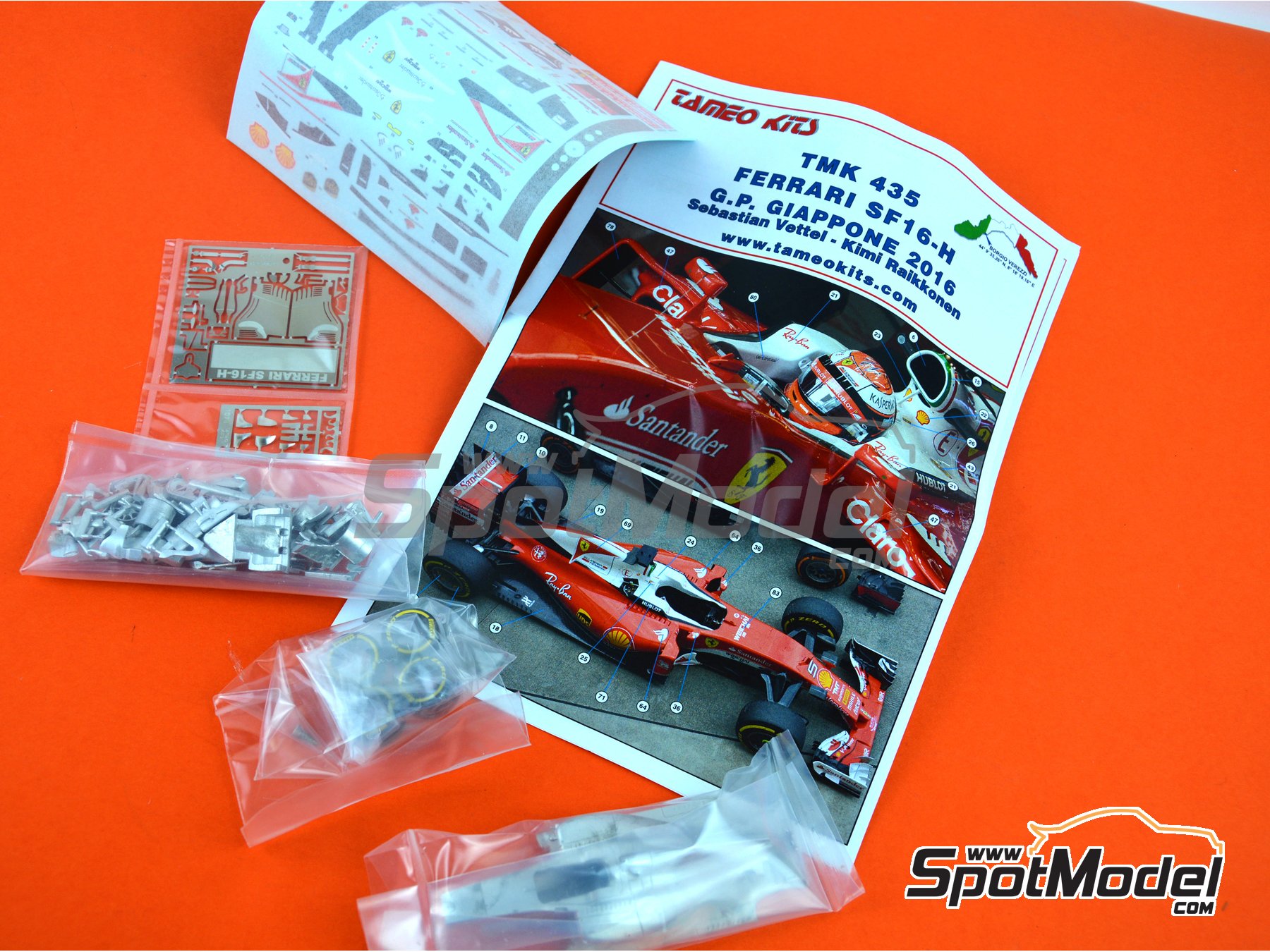 Image 8: Ferrari SF16-H Equipo Scuderia Ferrari patrocinado por Banco Santander - Gran Premio de F&oacute;rmula 1 de Jap&oacute;n 2016 | Maqueta de coche en escala&nbsp;1/43 fabricado por Tameo Kits (ref.&nbsp;TMK435)