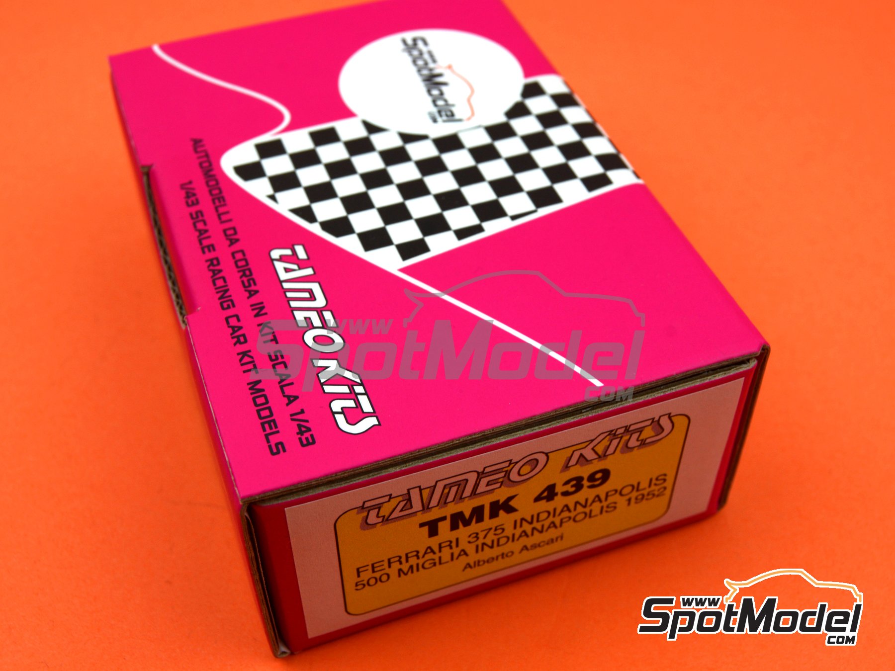 Image 15: Ferrari 375 Indianapolis - 500 Millas de Indianapolis 1952 | Maqueta de coche en escala&nbsp;1/43 fabricado por Tameo Kits (ref.&nbsp;TMK439)