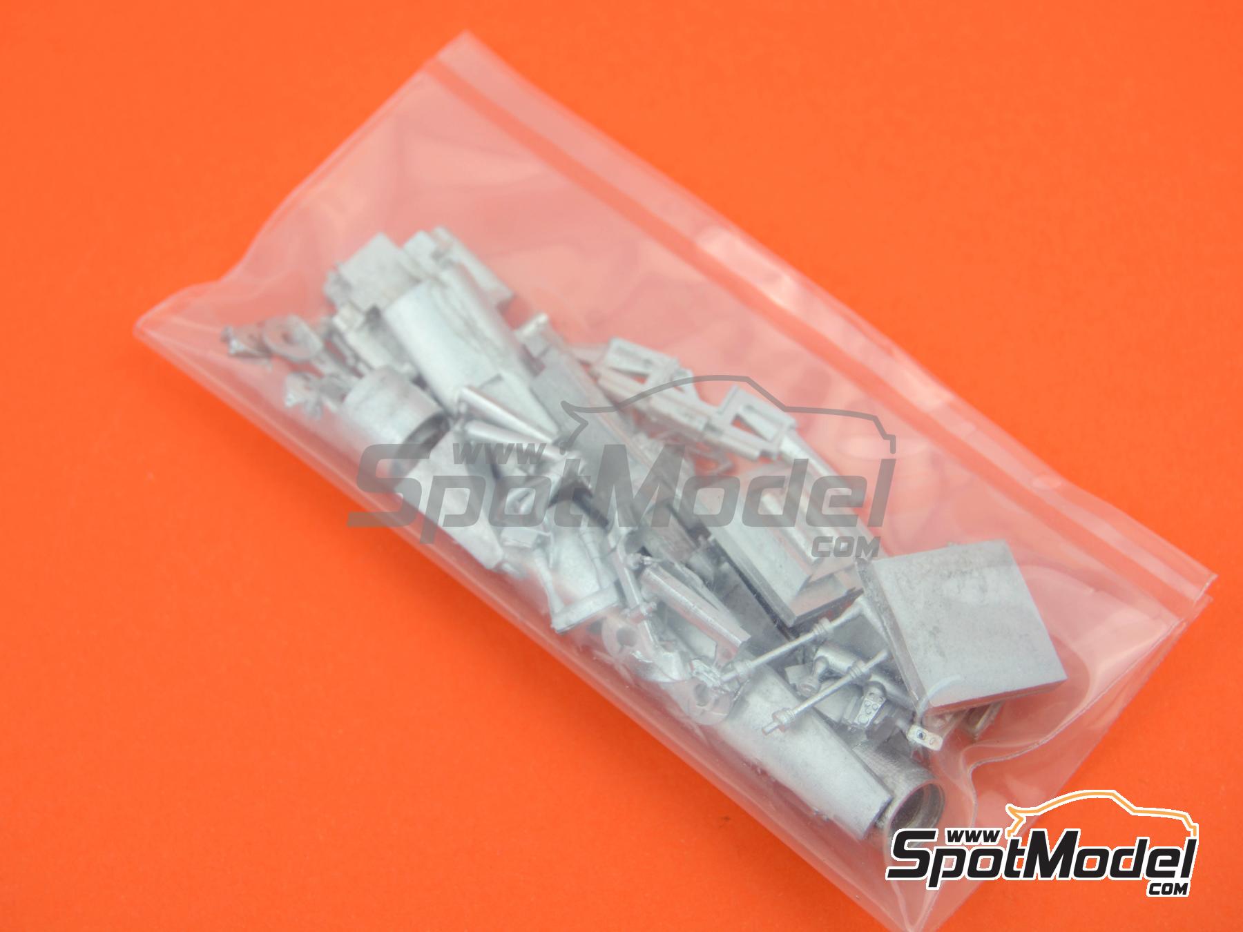 Image 10: Ferrari 126CK Equipo Scuderia Ferrari patrocinado por Fiat - Gran Premio de F&oacute;rmula 1 de Canada 1981 | Maqueta de coche en escala&nbsp;1/43 fabricado por Tameo Kits (ref.&nbsp;TMK443)