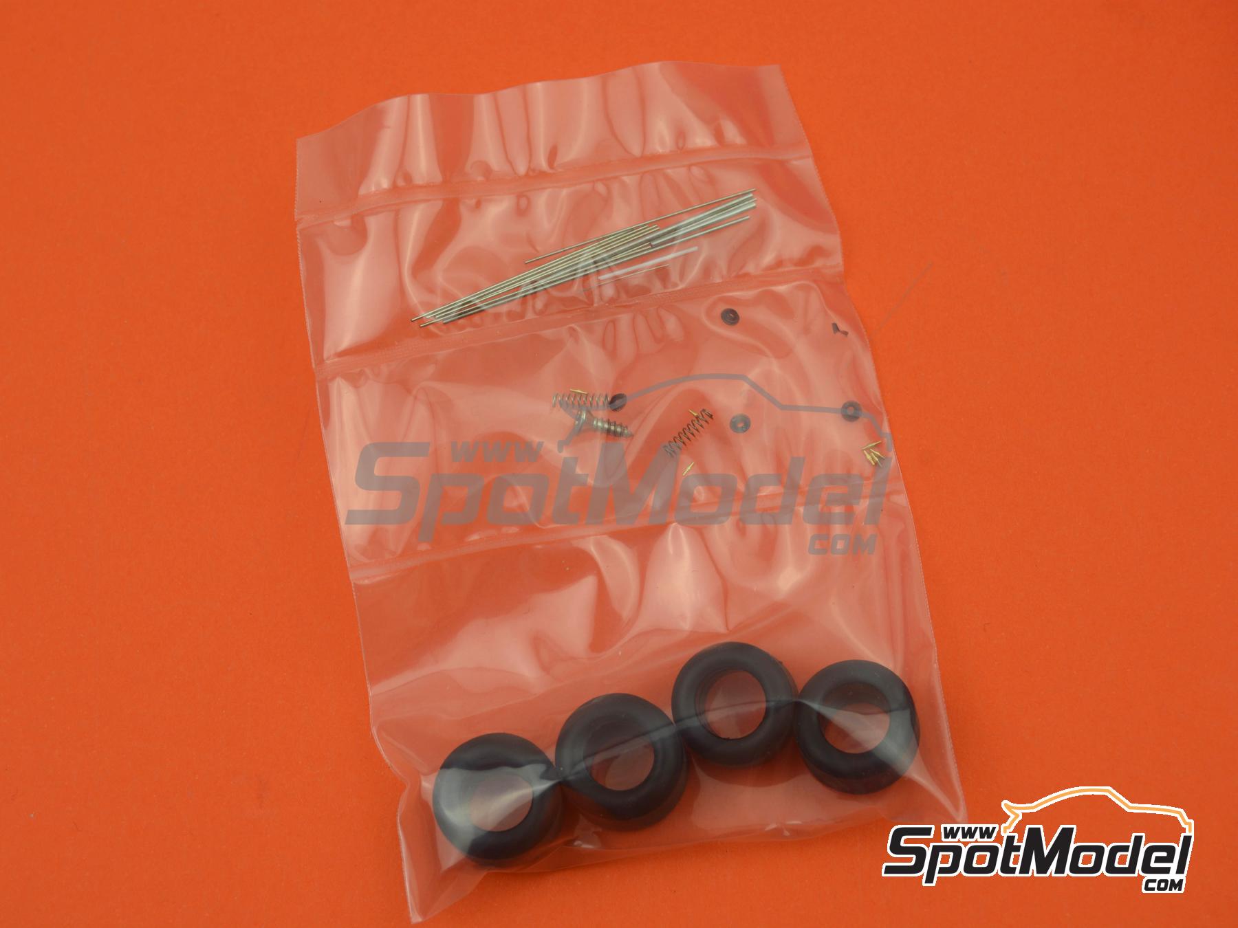 Image 6: Benetton BMW B186 sponsored by Benetton, Riello - Mexican Formula 1 Grand Prix 1986 | Car scale model kit in 1/43 scale manufactured by Tameo Kits (ref.&nbsp;TMK445)