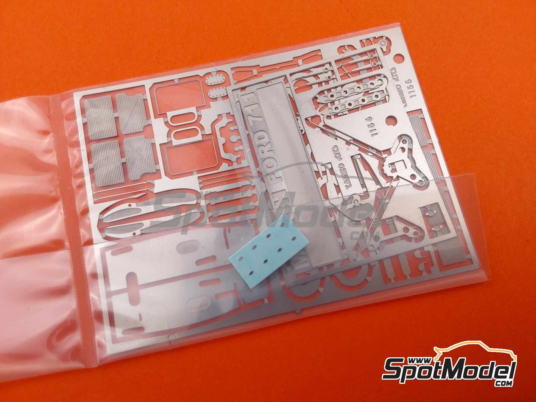 Image 8: March Ford 711 Equipo March Racing patrocinado por STP - Gran Premio de Formula 1 de M&oacute;naco 1971 | Maqueta de coche en escala&nbsp;1/43 fabricado por Tameo Kits (ref.&nbsp;TMK448)