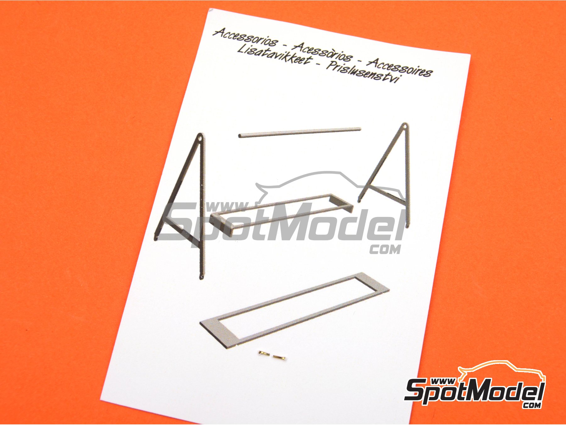 Image 4: Trestle stands for bodyworls | Detail in 1/43 scale manufactured by Tameo Kits (ref. TWUA010)