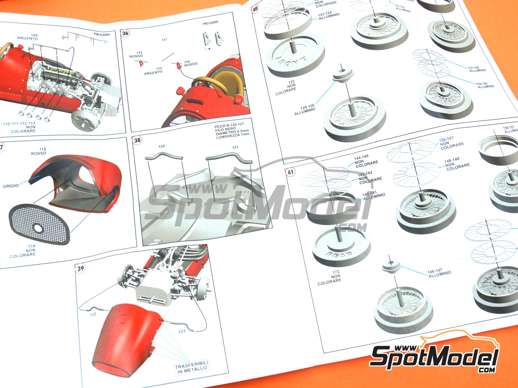 Image 17: Ferrari 500 F2 - Gran Premio de F&oacute;rmula 1 de Inglaterra 1953 | Maqueta de coche en escala&nbsp;1/43 fabricado por Tameo Kits (ref.&nbsp;WCT053)