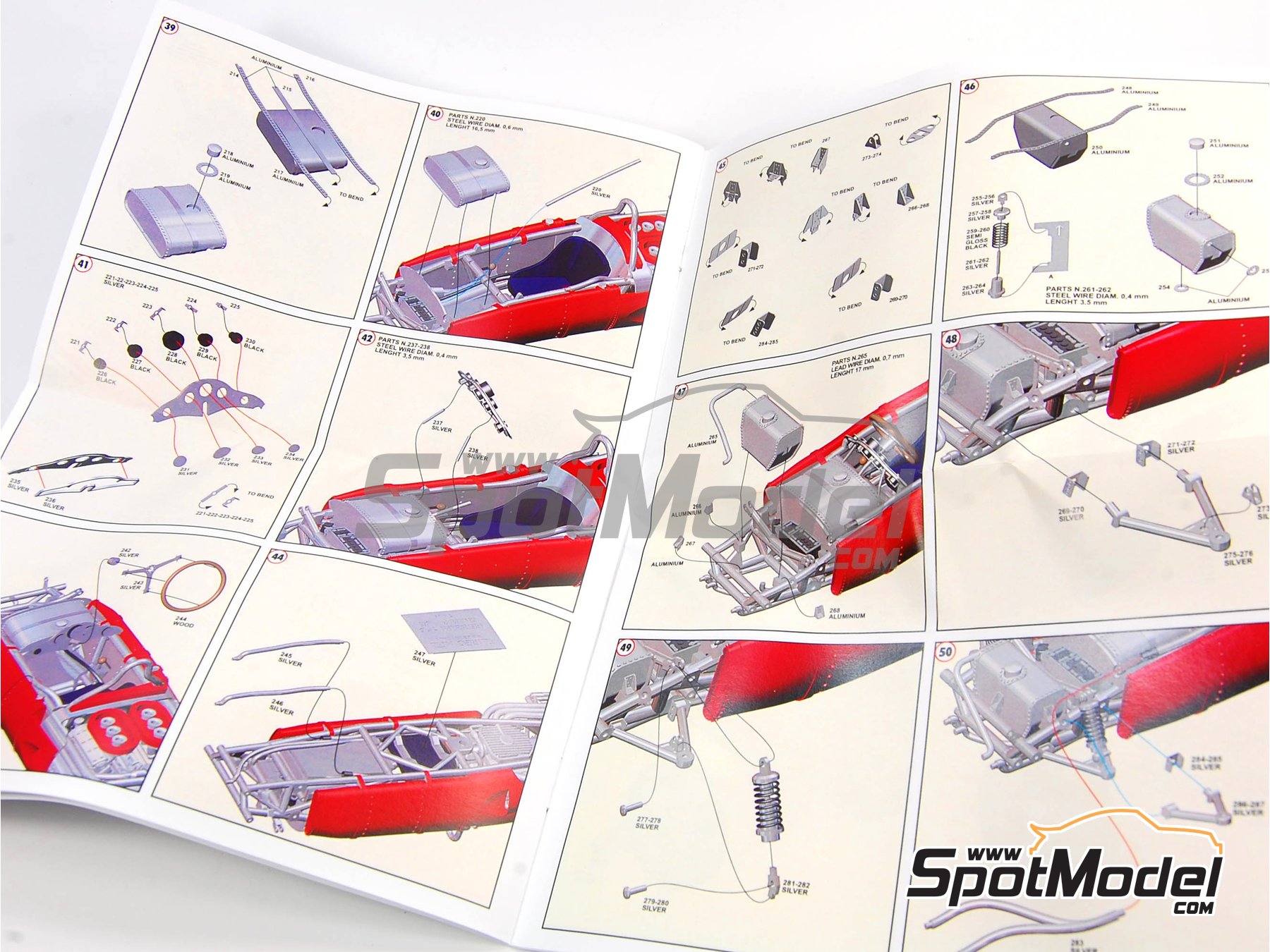 Image 4: Ferrari 156 F1 Shark Nose - Italian Formula 1 Grand Prix 1961 | Car scale model kit in 1/43 scale manufactured by Tameo Kits (ref. WCT061)