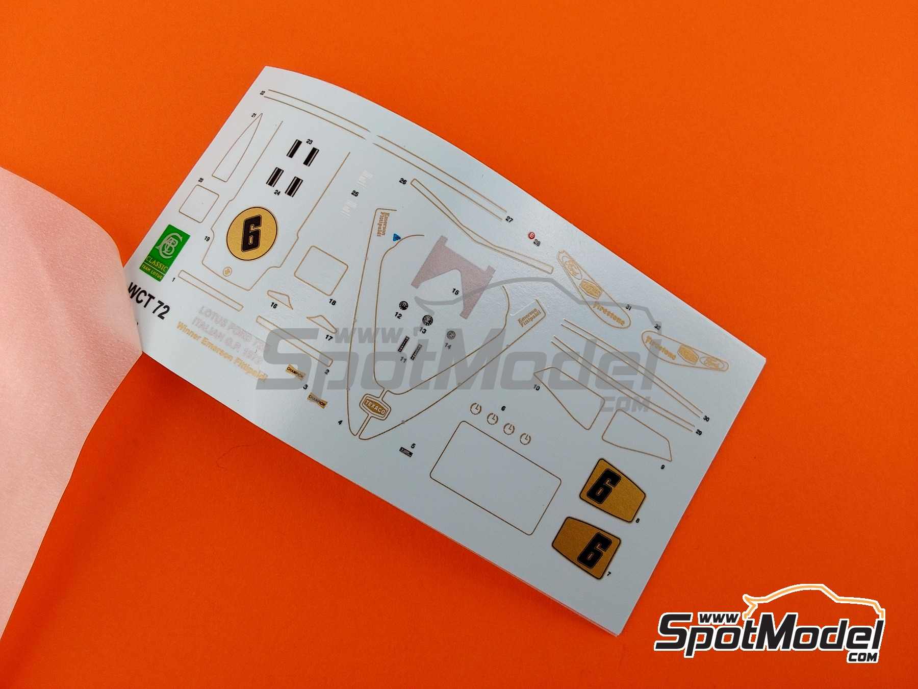 Image 4: Lotus Ford type 72D Equipo Lotus patrocinado por John Player Special - Gran Premio de F&oacute;rmula 1 de Italia 1972 | Maqueta de coche en escala&nbsp;1/43 fabricado por Tameo Kits (ref.&nbsp;WCT072)