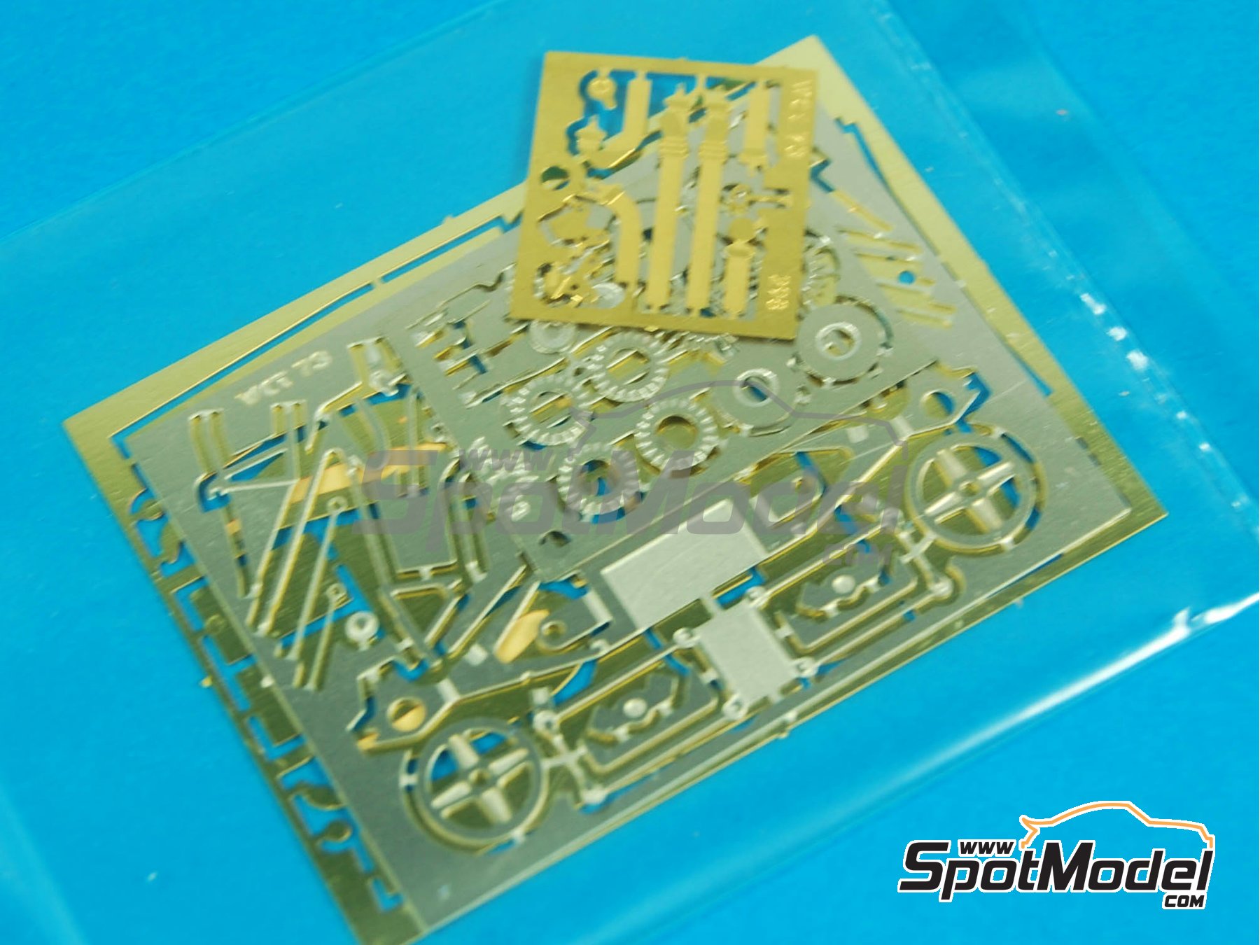 Image 10: Tyrrell Ford 006 Equipo Tyrrell Racing patrocinado por ELF - Gran Premio de F&oacute;rmula 1 de Italia 1973 | Maqueta de coche en escala&nbsp;1/43 fabricado por Tameo Kits (ref.&nbsp;WCT073)