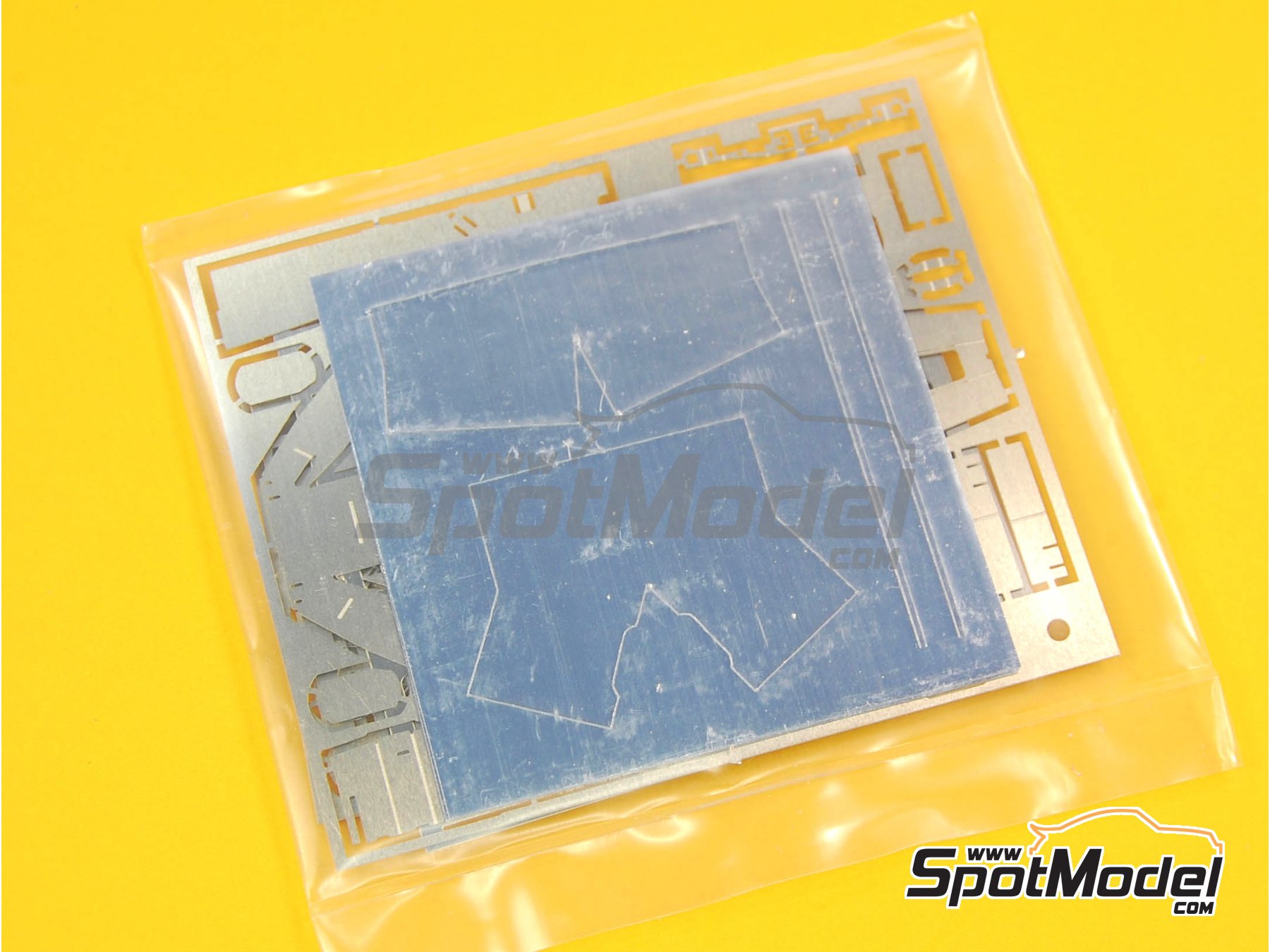 Image 7: Ferrari 312T2 Equipo Scuderia Ferrari patrocinado por Fiat - Gran Premio de F&oacute;rmula 1 de Alemania 1977 | Maqueta de coche en escala&nbsp;1/43 fabricado por Tameo Kits (ref.&nbsp;WCT077)