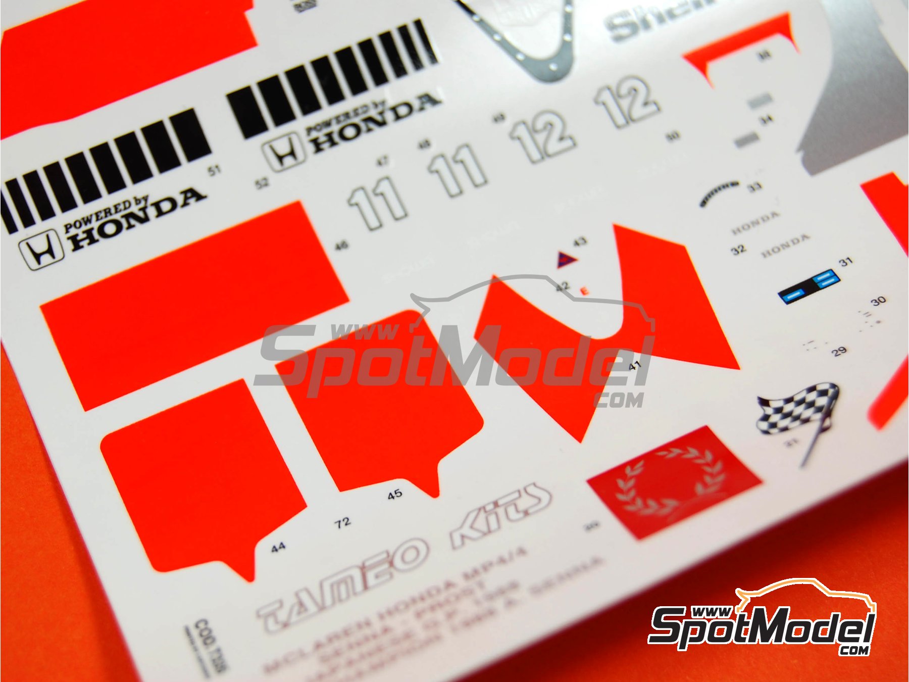 Image 12: McLaren Honda MP4/4 Equipo McLaren Racing Limited patrocinado por Marlboro - Gran Premio de F&oacute;rmula 1 de Jap&oacute;n 1988 | Maqueta de coche en escala&nbsp;1/43 fabricado por Tameo Kits (ref.&nbsp;WCT088)