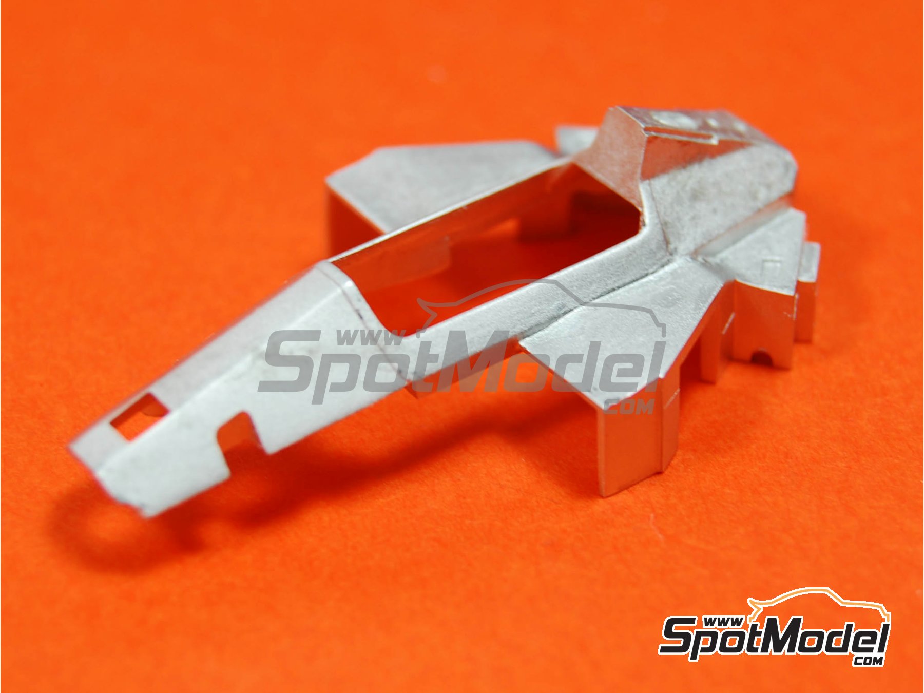 Image 15: McLaren Honda MP4/4 Equipo McLaren Racing Limited patrocinado por Marlboro - Gran Premio de F&oacute;rmula 1 de Jap&oacute;n 1988 | Maqueta de coche en escala&nbsp;1/43 fabricado por Tameo Kits (ref.&nbsp;WCT088)