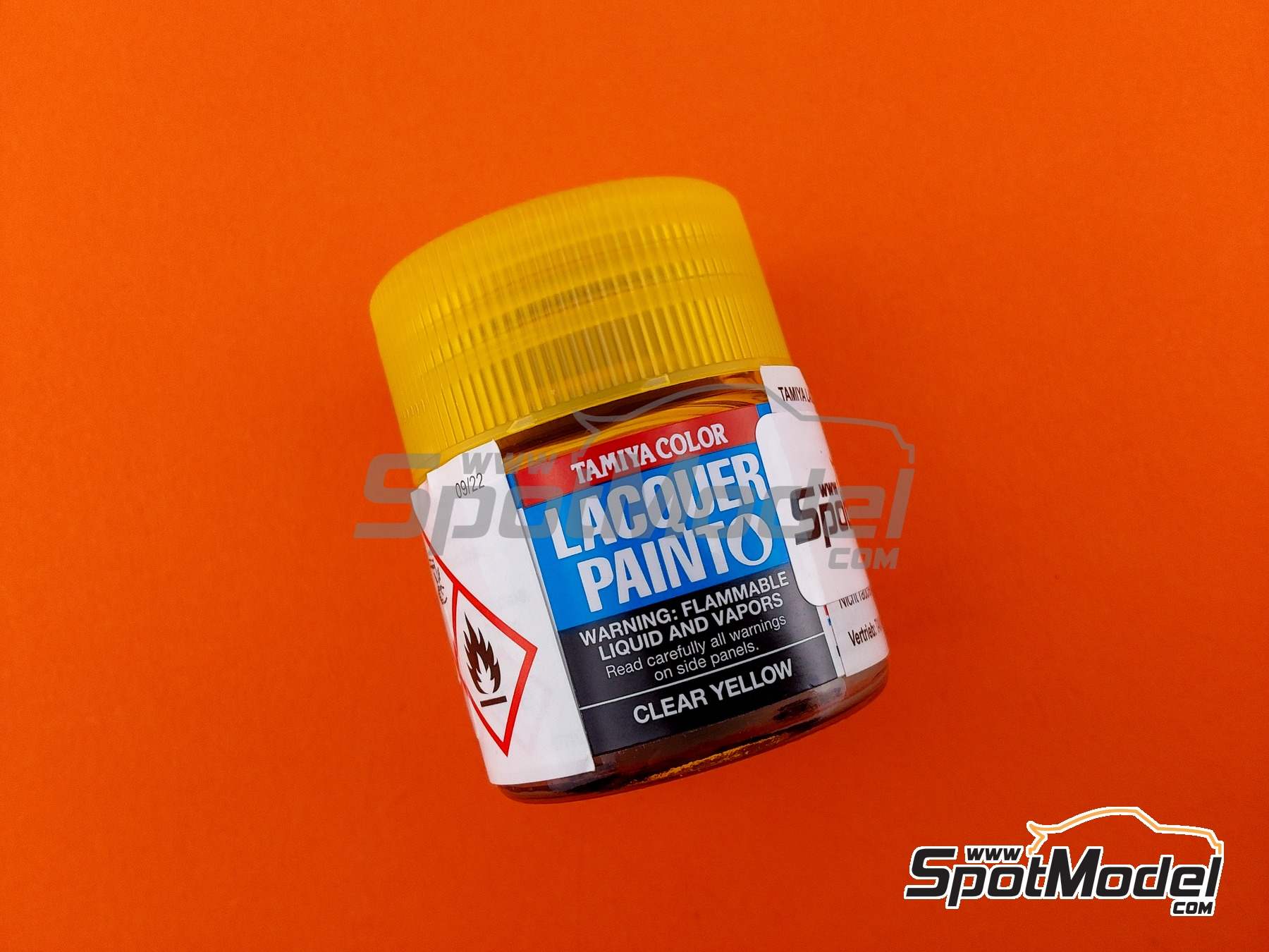 Image 2: Transparent Clear Yellow - 1 x 10ml | Lacquer paint manufactured by Tamiya (ref.&nbsp;LP-69, also 45210143, 82169 and TAM82169)