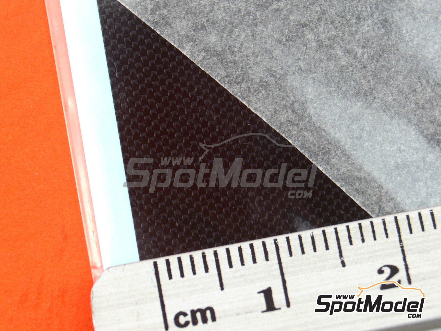 Image 7: Plain weave fine carbon pattern | Carbon fiber decal manufactured by Tamiya (ref. TAM12679, also 4950344126798 and 12679)
