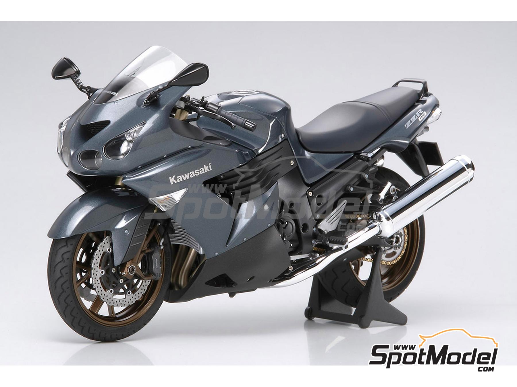MAQUETTE MOTO 1/12 AOSHIMA Ref 9 Honda CB400 Super Four Noire EUR 39,90 - FR
