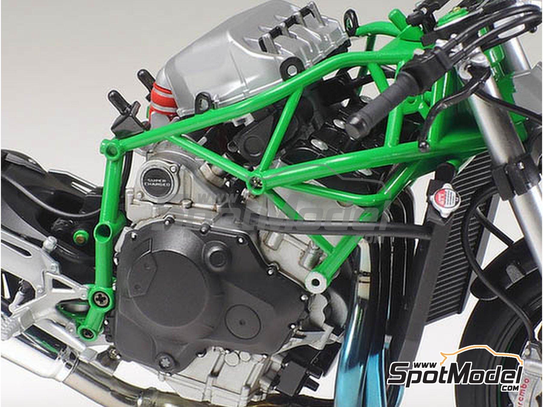 Image 6: Kawasaki Ninja H2R | Motorbike scale model kit in 1/12 scale manufactured by Tamiya (ref.&nbsp;TAM14131, also 4950344141319 and 14131)