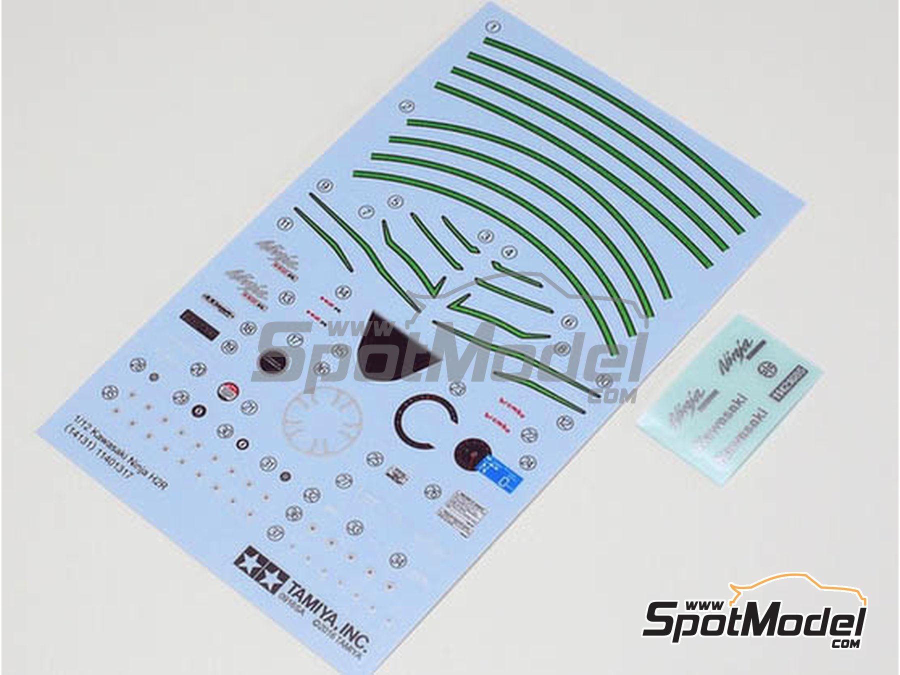 Image 11: Kawasaki Ninja H2R | Motorbike scale model kit in 1/12 scale manufactured by Tamiya (ref.&nbsp;TAM14131, also 4950344141319 and 14131)