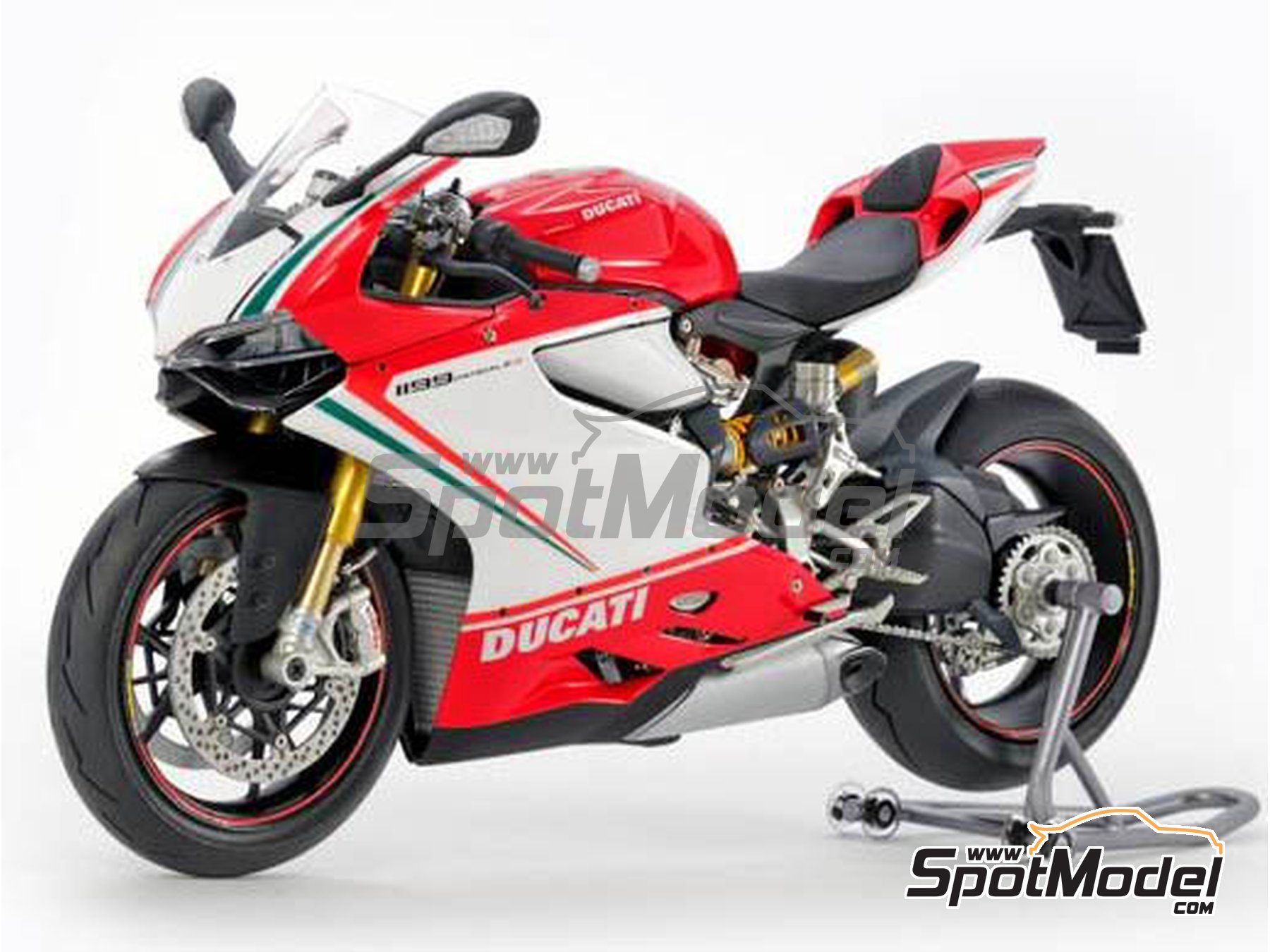 Image 2: Ducati 1199 Panigale S Tricolore | Motorbike scale model kit in 1/12 scale manufactured by Tamiya (ref.&nbsp;TAM14132, also 4950344141326 and 14132)
