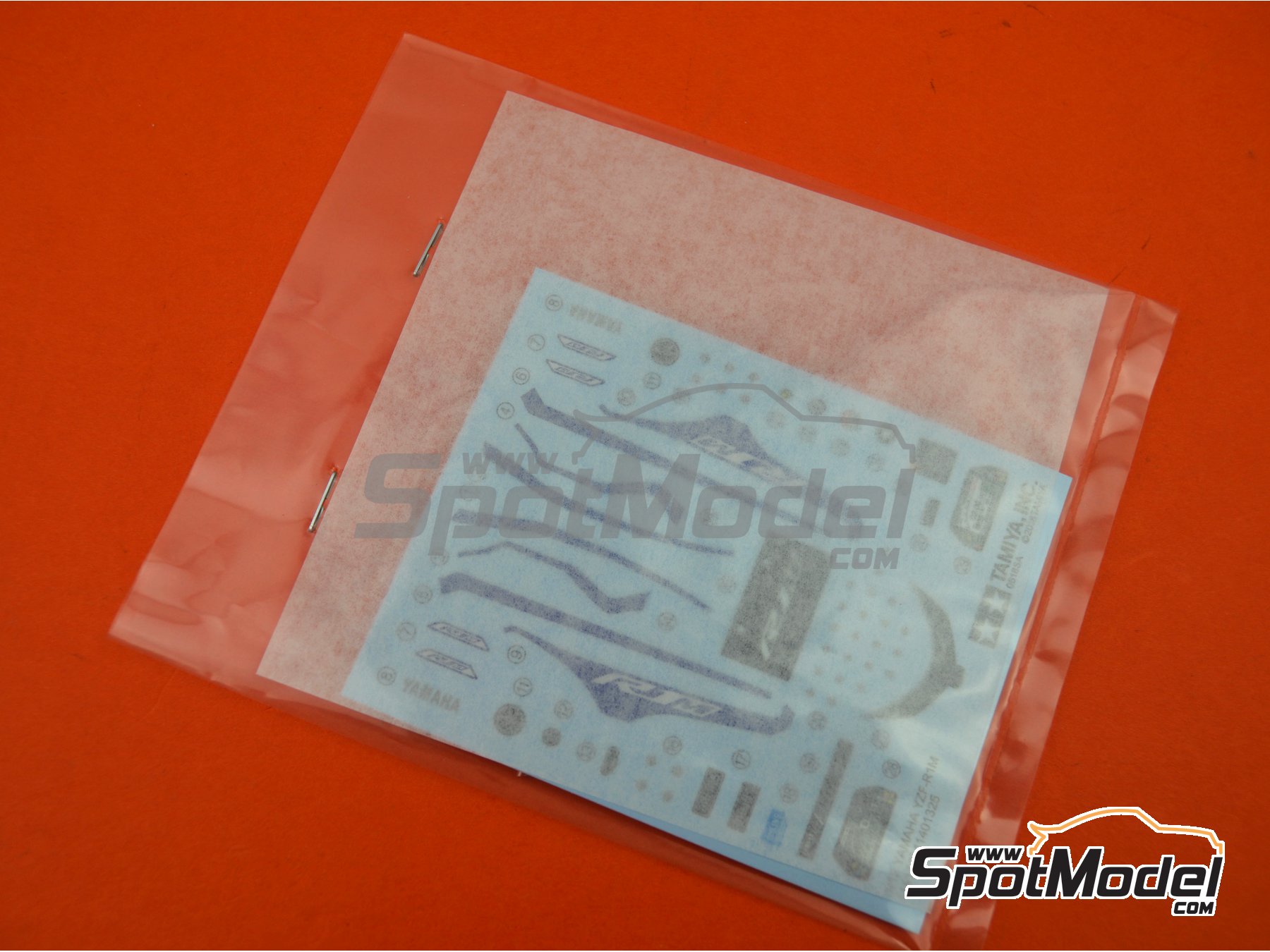 Image 9: Yamaha YZF-R1M | Motorbike scale model kit in 1/12 scale manufactured by Tamiya (ref.&nbsp;TAM14133, also 4950344141333, 14133, HC-14133 and TMY14133)