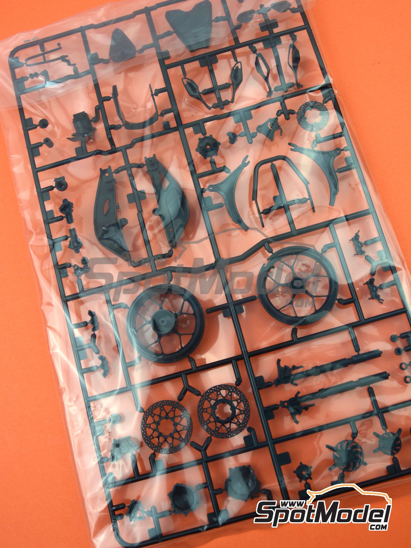 Tamiya 19006875: Spare part 1/12 scale - Honda CBR1000RR-R