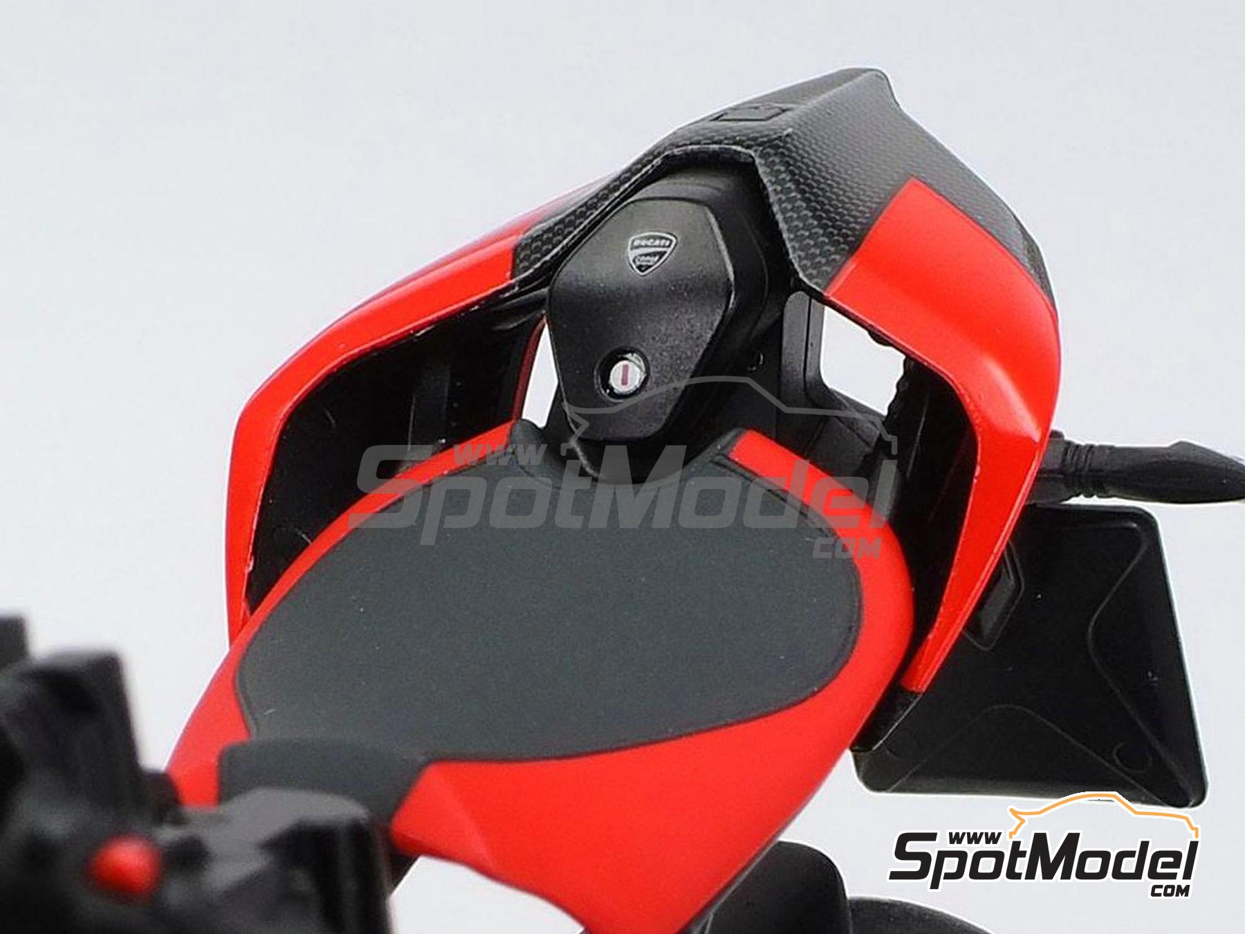 Image 5: Ducati Superleggera V4 | Motorbike scale model kit in 1/12 scale manufactured by Tamiya (ref. TAM14140, also 4950344141401 and 14140)