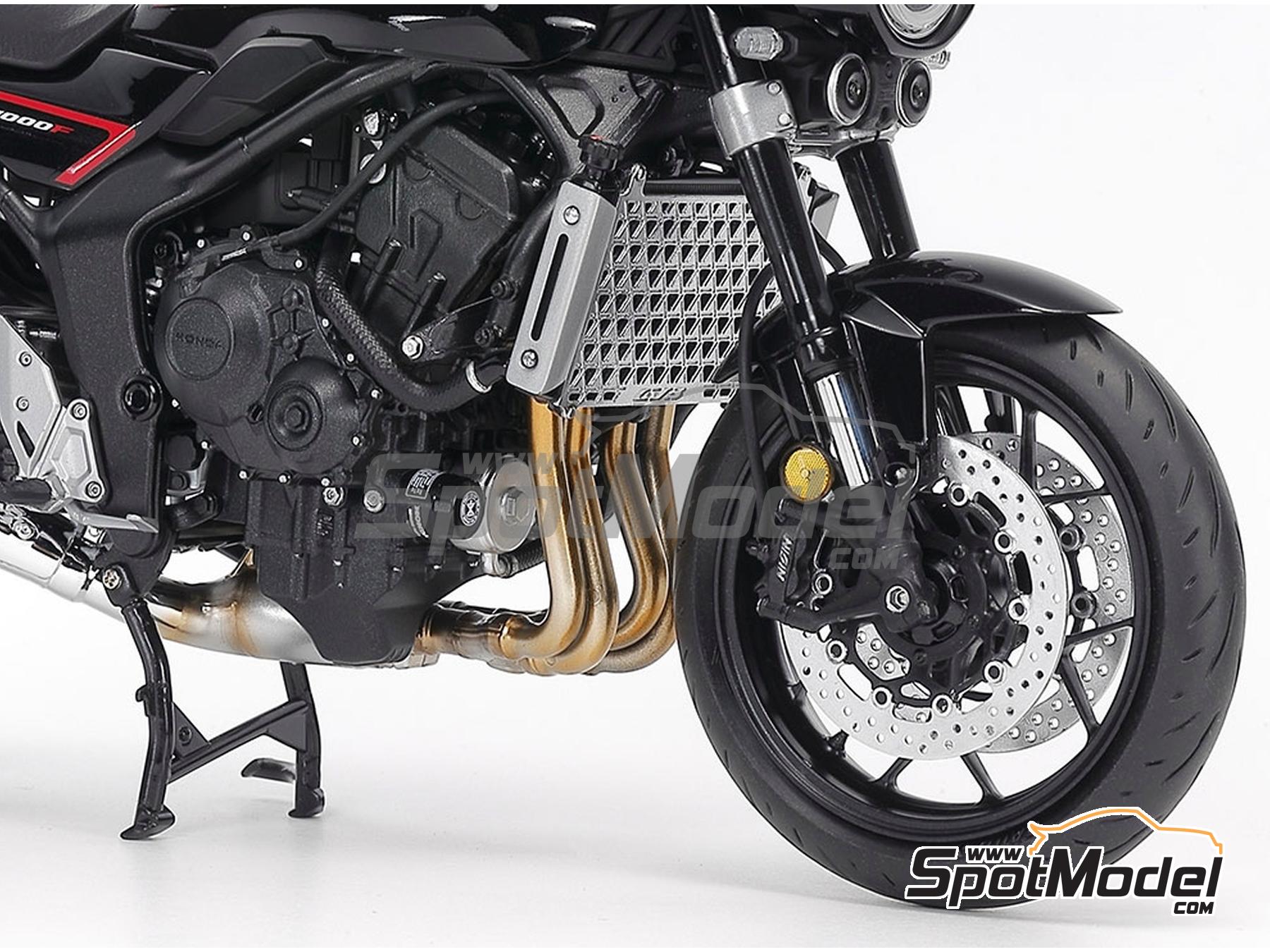 Image 8: Honda CB1000F | Maqueta de moto en escala&nbsp;1/12 fabricado por Tamiya (ref.&nbsp;TAM14144, tambien 14144)