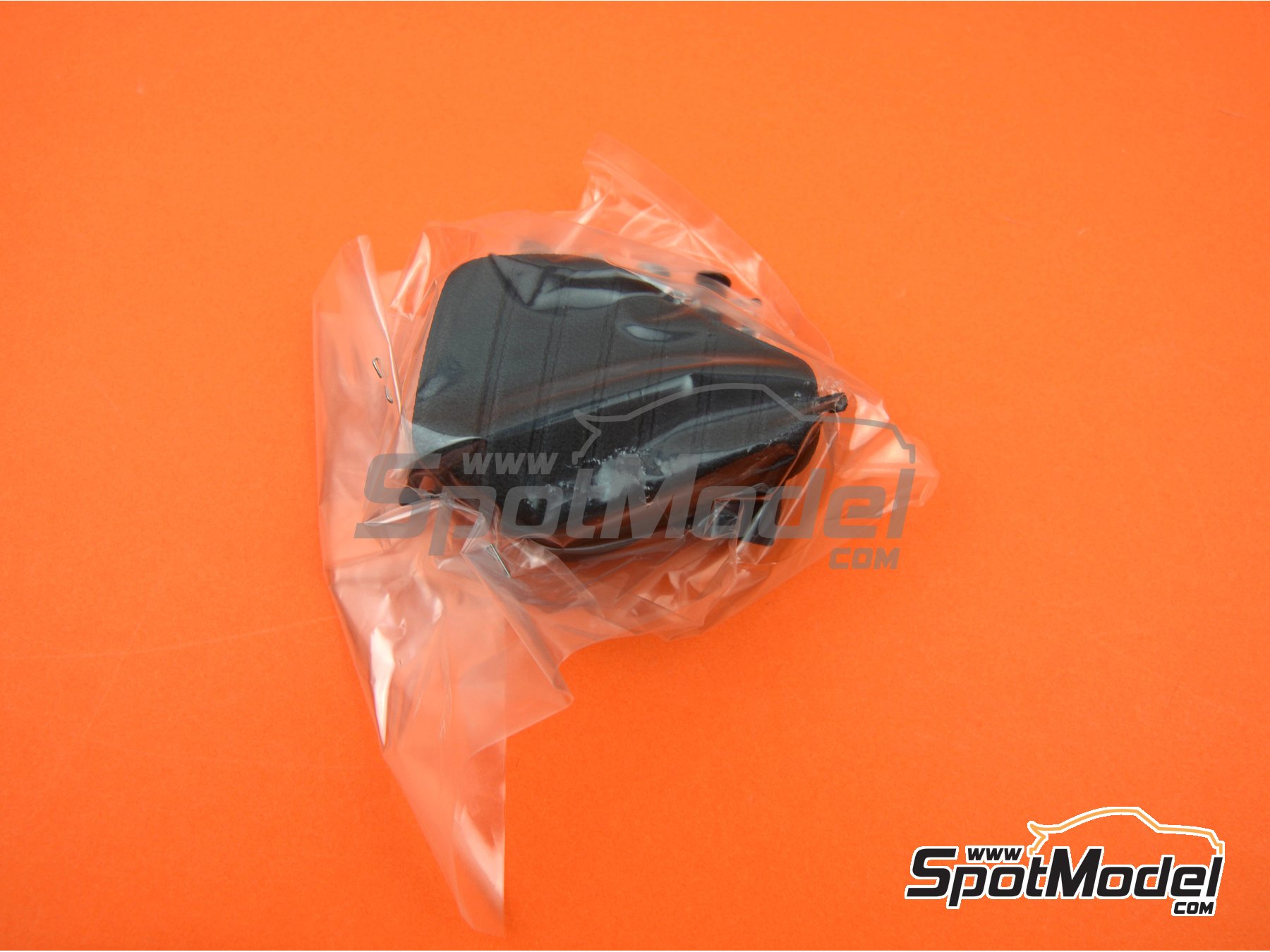 Image 6: Honda Monkey 40th Anniversary -  2006 | Motorbike scale model kit in 1/6 scale manufactured by Tamiya (ref.&nbsp;TAM16032, also 4950344160327 and 16032)