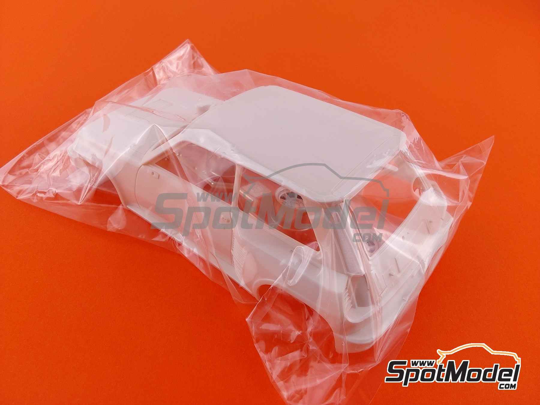 Image 13: Renault 5 Turbo Equipo Galtier Renault Sport patrocinado por Elf - Rally de Monte Carlo - Rallye Automobile de Monte-Carlo 1981 | Maqueta de coche en escala 1/24 fabricado por Tamiya (ref. TAM24027, tambien 24027)