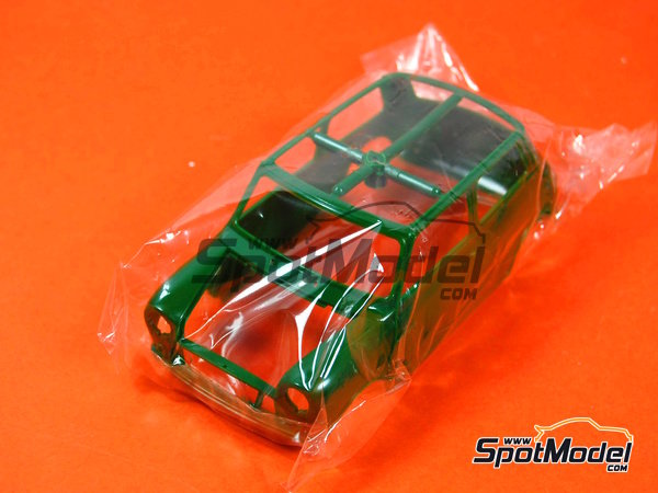 Image 3: Mini Morris Cooper racing | Car scale model kit in 1/24 scale manufactured by Tamiya (ref.&nbsp;TAM24130, also 4950344995202 and 24130)