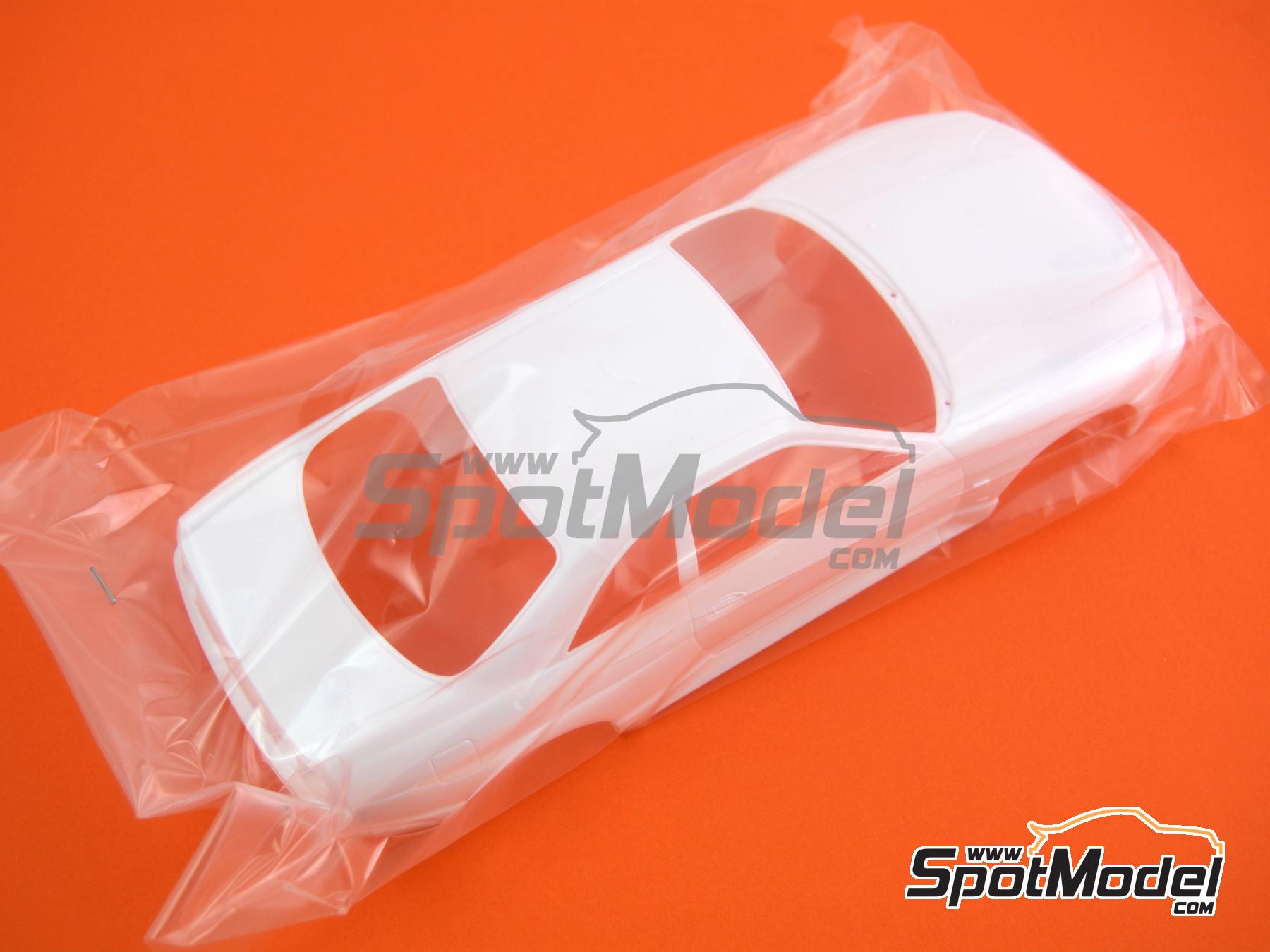 Image 8: Nissan Skyline (R33) GT-R V Spec | Car scale model kit in 1/24 scale manufactured by Tamiya (ref.&nbsp;TAM24145, also 4950344995219 and 24145)