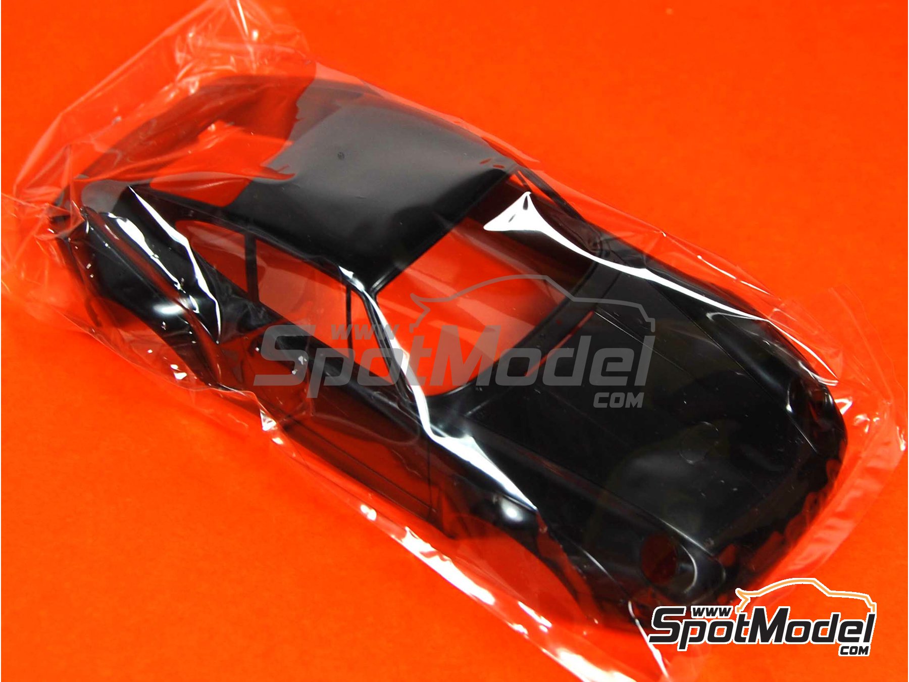 Image 3: Porsche 911 993 GT2 Taisan Team sponsored by Starcard - Japan GT Championship JGTC 1995 | Car scale model kit in 1/24 scale manufactured by Tamiya (ref.&nbsp;TAM24175, also 4950344992577 and 24175)