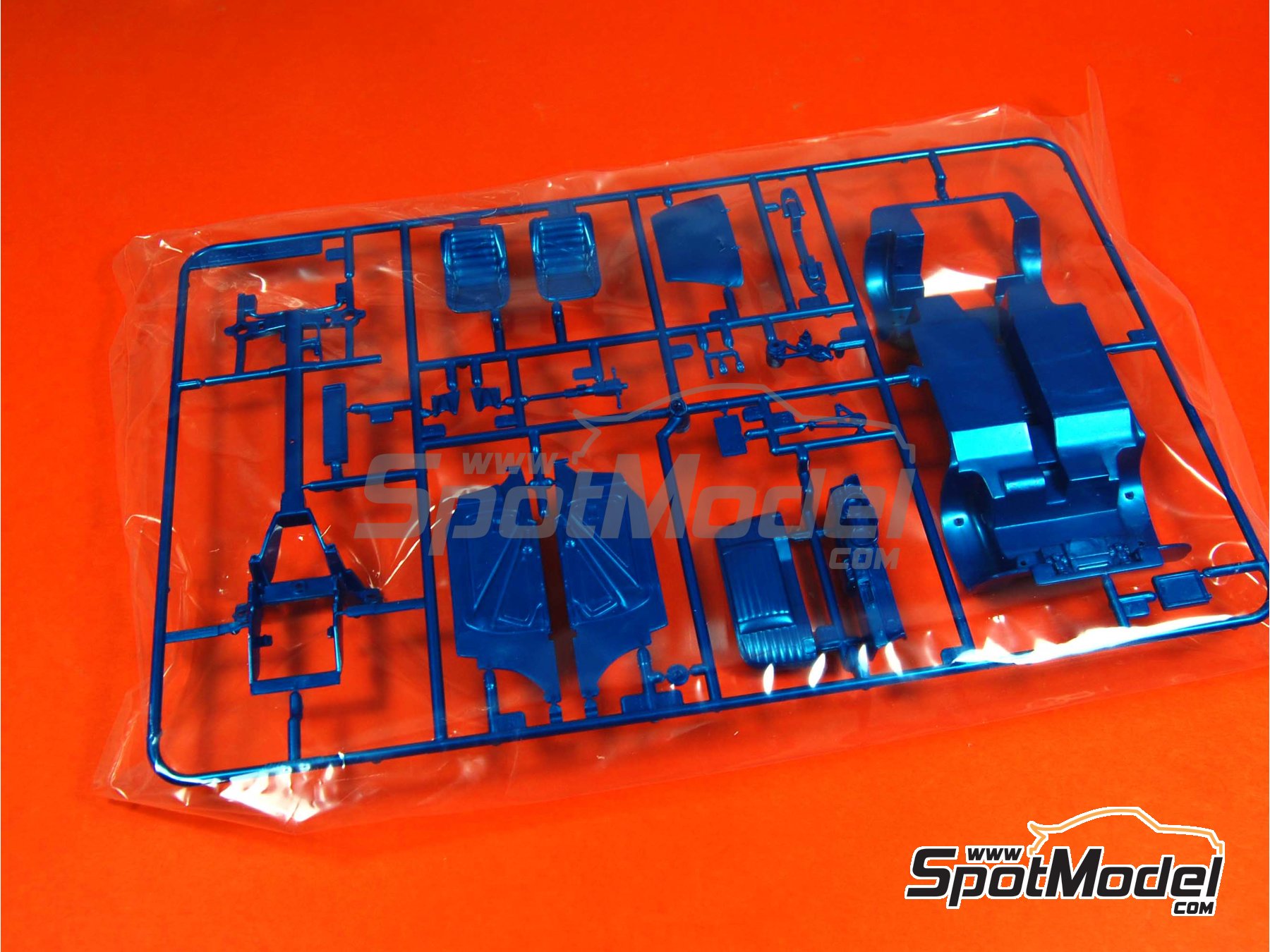 Image 5: Alpine Renault A110 - Rally de Monte Carlo - Rallye Automobile de Monte-Carlo 1971 | Maqueta de coche en escala 1/24 fabricado por Tamiya (ref. TAM24278, tambien 4950344997152 y 24278)