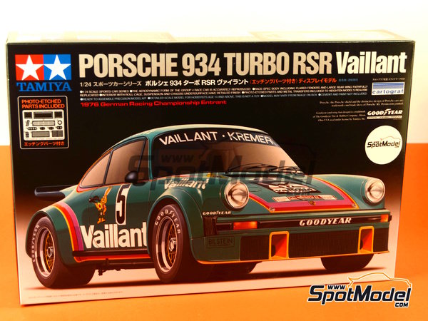 Image 14: Porsche 934 Turbo RSR Group 4 Kremer Racing Team sponsored by Vaillant - German Racing GTs Championship 1976 | Car scale model kit in 1/24 scale manufactured by Tamiya (ref.&nbsp;TAM24334, also 4950344243341 and 24334)