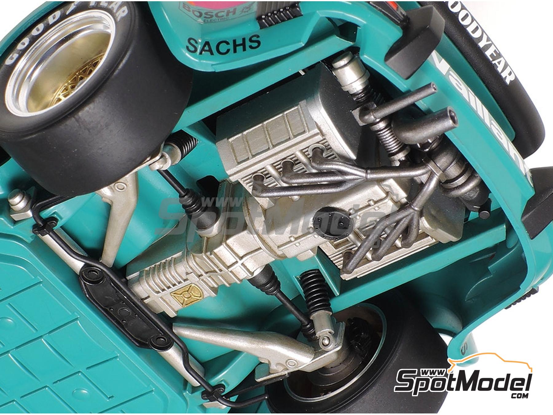 Image 19: Porsche 934 Turbo RSR Group 4 Kremer Racing Team sponsored by Vaillant - German Racing GTs Championship 1976 | Car scale model kit in 1/24 scale manufactured by Tamiya (ref.&nbsp;TAM24334, also 4950344243341 and 24334)