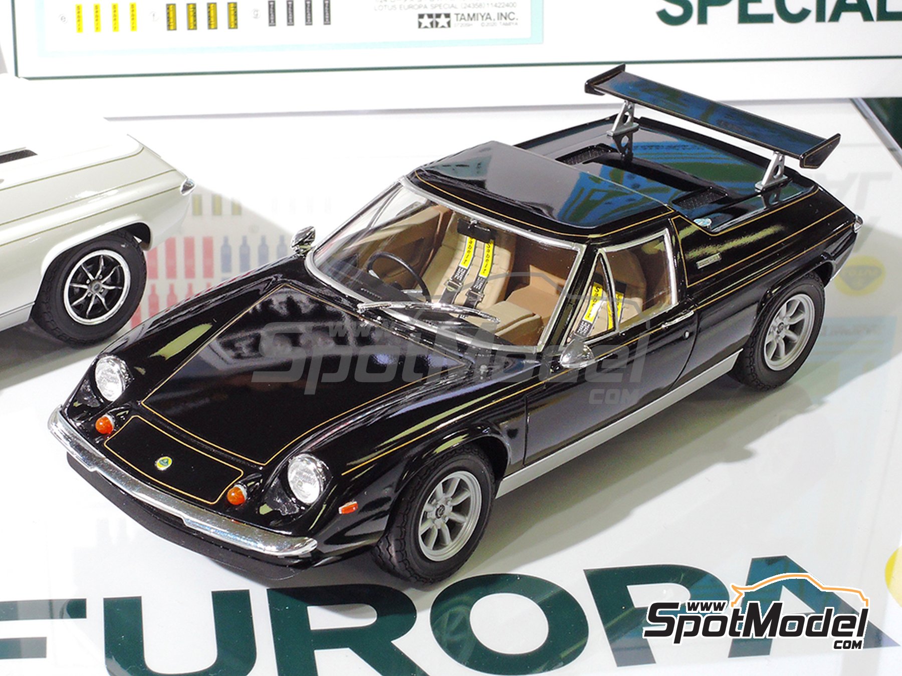 Tamiya 24358 1/24 Scale Plastic Model Sports Car Kit Lotus Europa Special 1972 