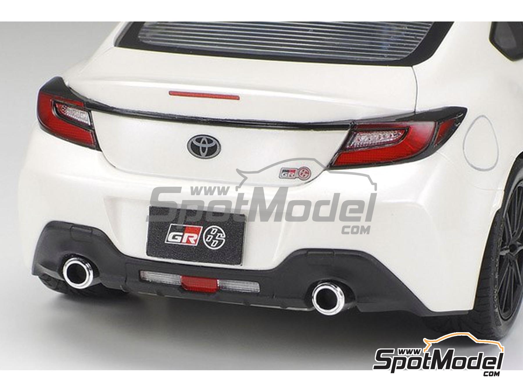 Tamiya 24361: Car scale model kit 1/24 scale - Toyota GR86 (ref