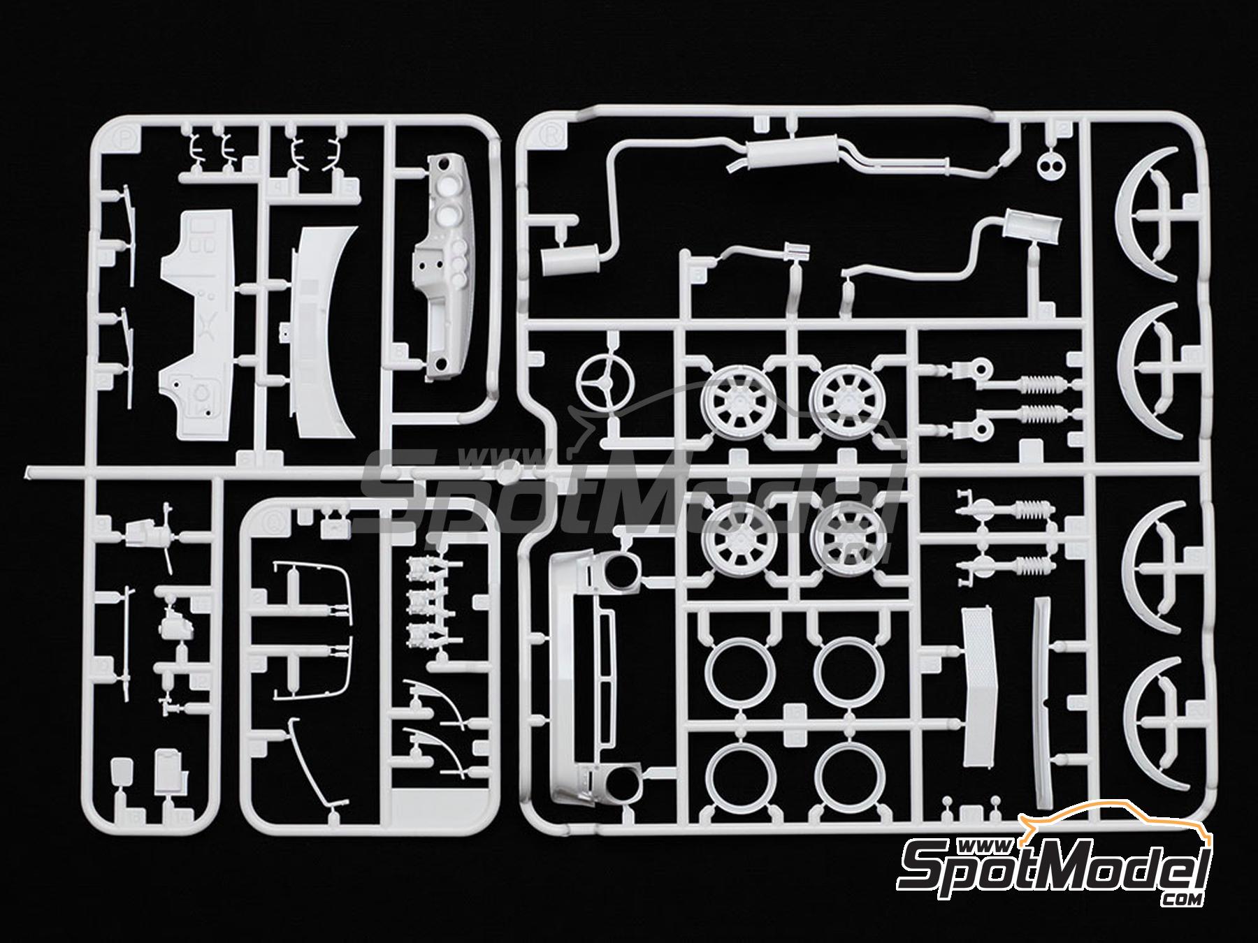 Image 16: Nissan Fairlady 240Z Street Custom | Car scale model kit in 1/24 scale manufactured by Tamiya (ref.&nbsp;TAM24367, also 4950344243679 and 24367)