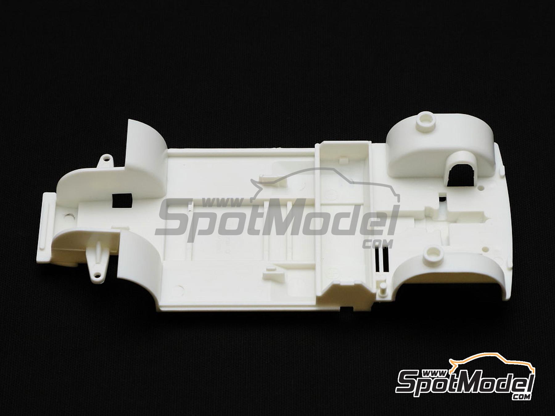 Image 9: Renault 5 Turbo | Car scale model kit in 1/24 scale manufactured by Tamiya (ref.&nbsp;TAM24368, also 4950344243686 and 24368)