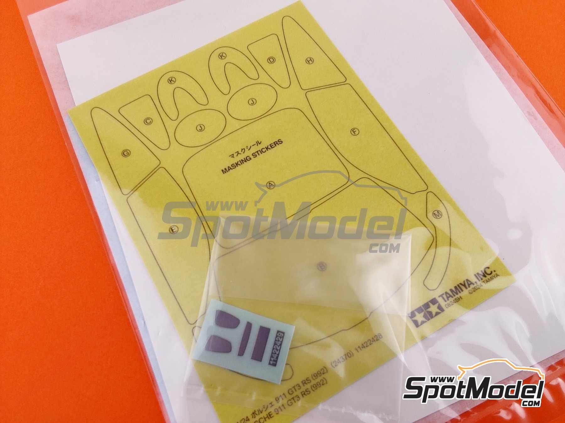 Image 27: Porsche 911 992 GT3 RS | Car scale model kit in 1/24 scale manufactured by Tamiya (ref.&nbsp;TAM24370, also 4950344243709 and 24370)