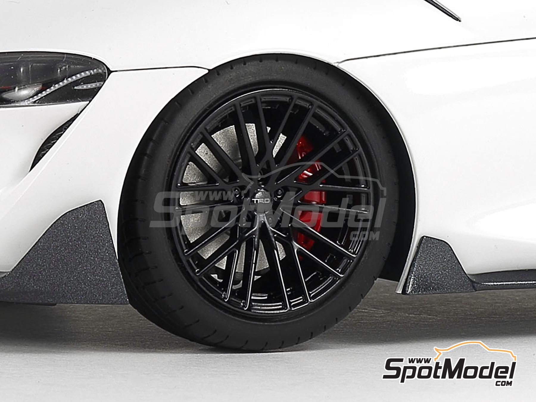 Image 28: Toyota GR Supra Custom | Car scale model kit in 1/24 scale manufactured by Tamiya (ref.&nbsp;TAM24371, also 4950344243716 and 24371)