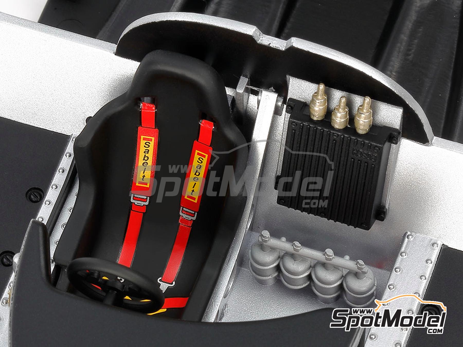 Image 6: Porsche 962C Equipo Brun Motorsport patrocinado por J&auml;germeister - 200 Millas de Norisring 1987 | Maqueta de coche en escala&nbsp;1/24 fabricado por Tamiya (ref.&nbsp;TAM24372, tambien 4950344243723 y 24372)