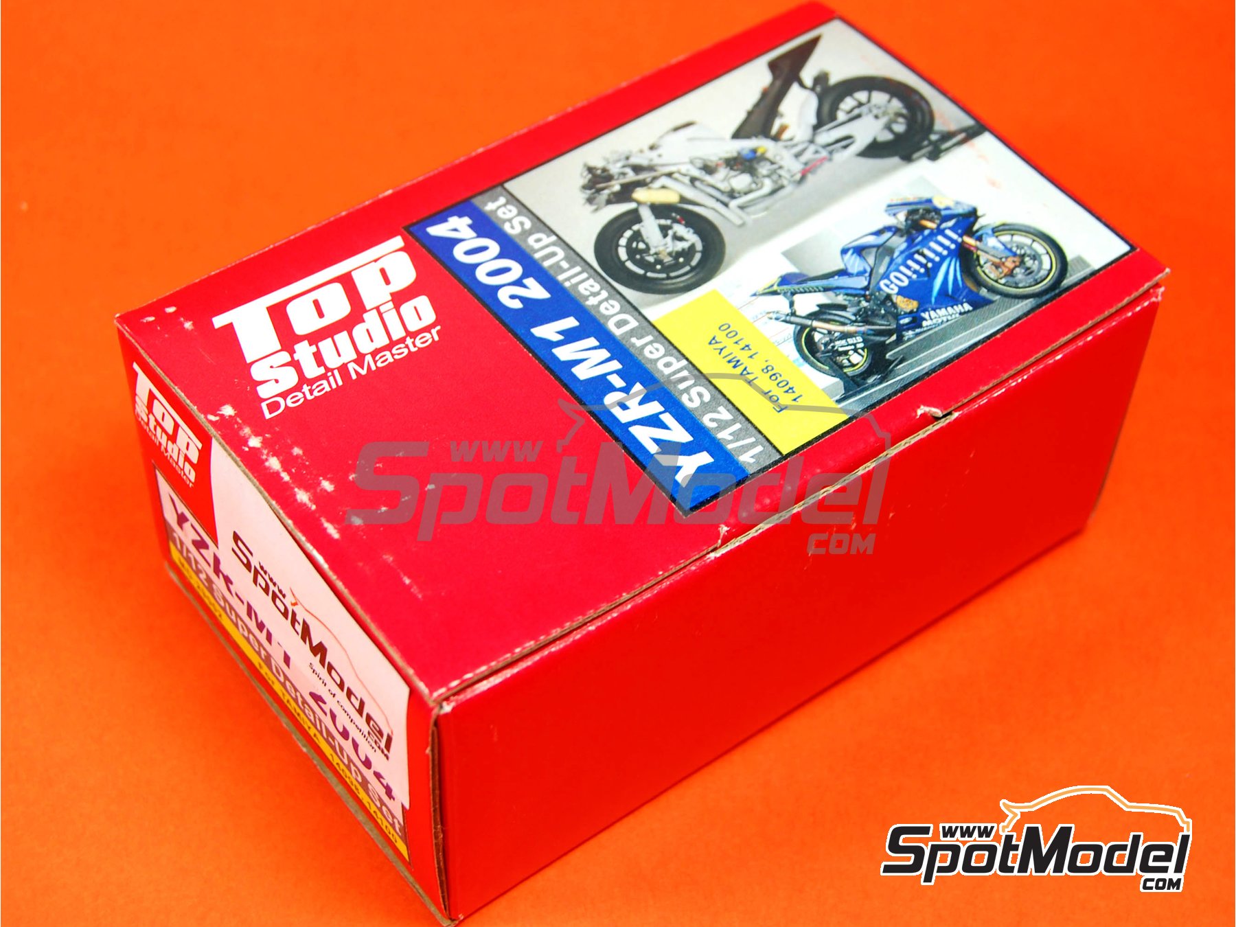 Image 2: Yamaha YZR-M1 - Motorcycle World Championship 2004 | Detail up set in 1/12 scale manufactured by Top Studio (ref.&nbsp;MD29002)