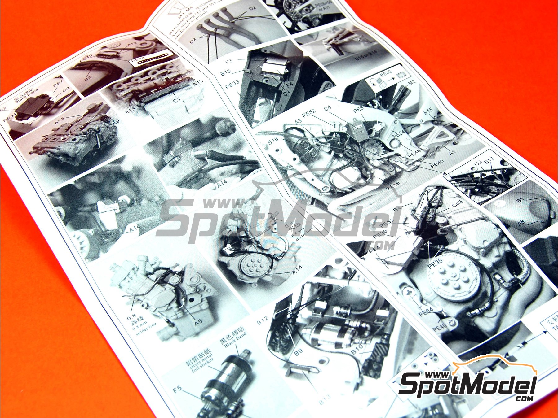 Image 4: Yamaha YZR-M1 - Motorcycle World Championship 2004 | Detail up set in 1/12 scale manufactured by Top Studio (ref.&nbsp;MD29002)
