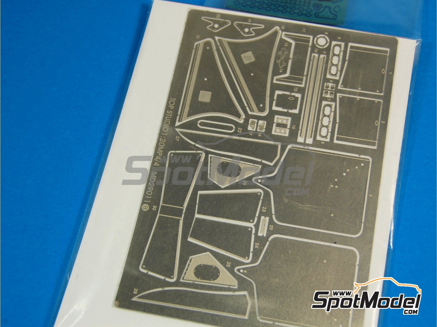 Image 16: McLaren Honda MP4/4 McLaren Racing Limited Team - FIA Formula 1 World Championship 1988 | Detail up set in 1/20 scale manufactured by Top Studio (ref.&nbsp;MD29011)