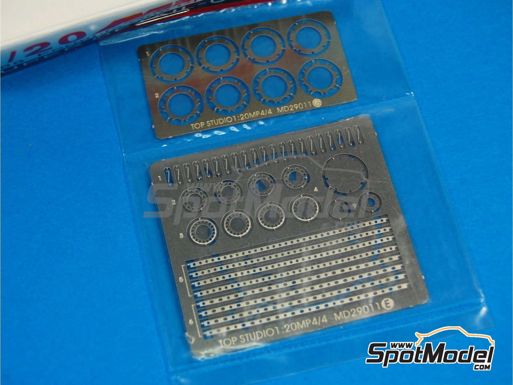 Image 18: McLaren Honda MP4/4 McLaren Racing Limited Team - FIA Formula 1 World Championship 1988 | Detail up set in 1/20 scale manufactured by Top Studio (ref.&nbsp;MD29011)