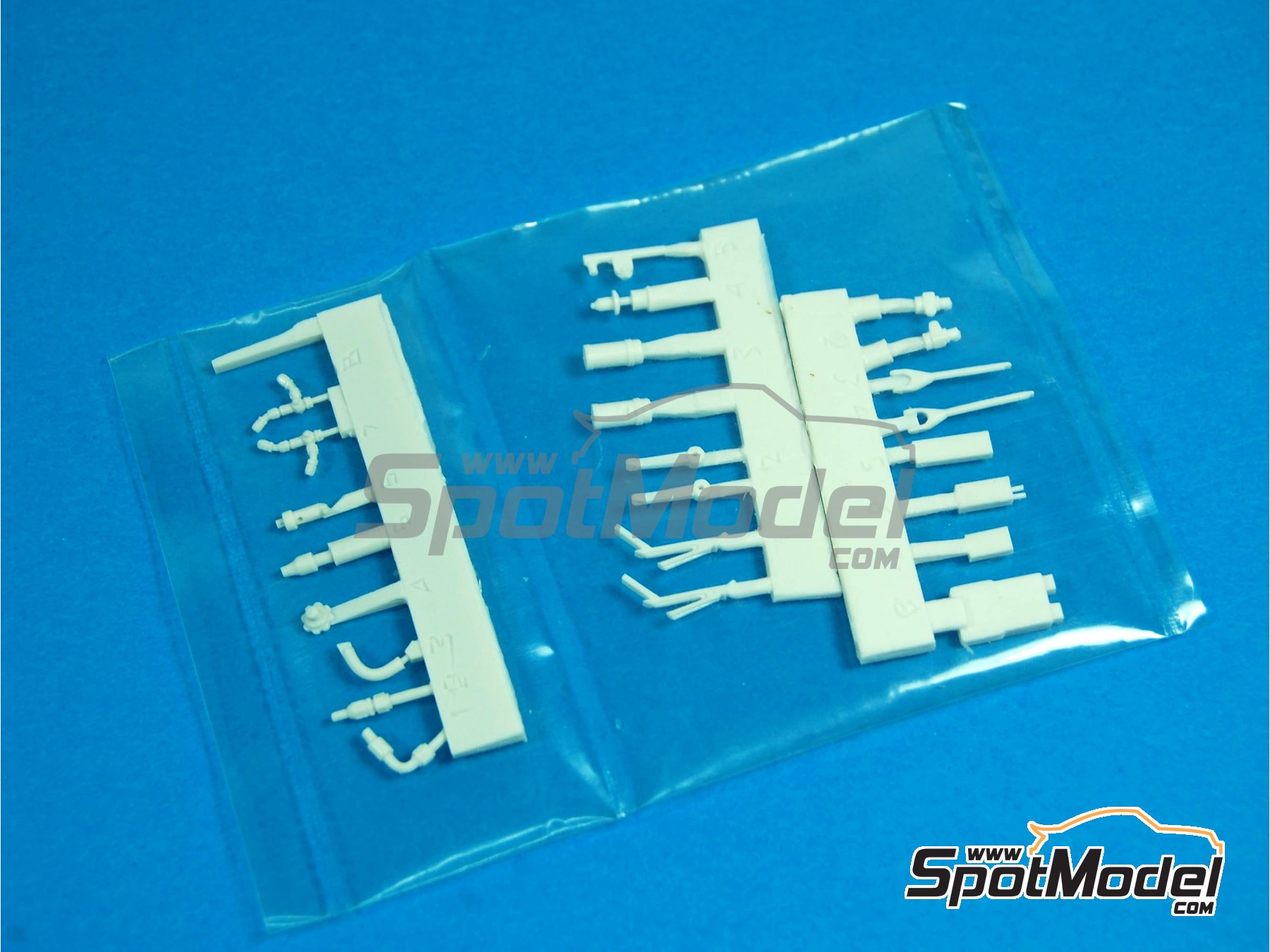 Image 24: McLaren Honda MP4/4 McLaren Racing Limited Team - FIA Formula 1 World Championship 1988 | Detail up set in 1/20 scale manufactured by Top Studio (ref.&nbsp;MD29011)