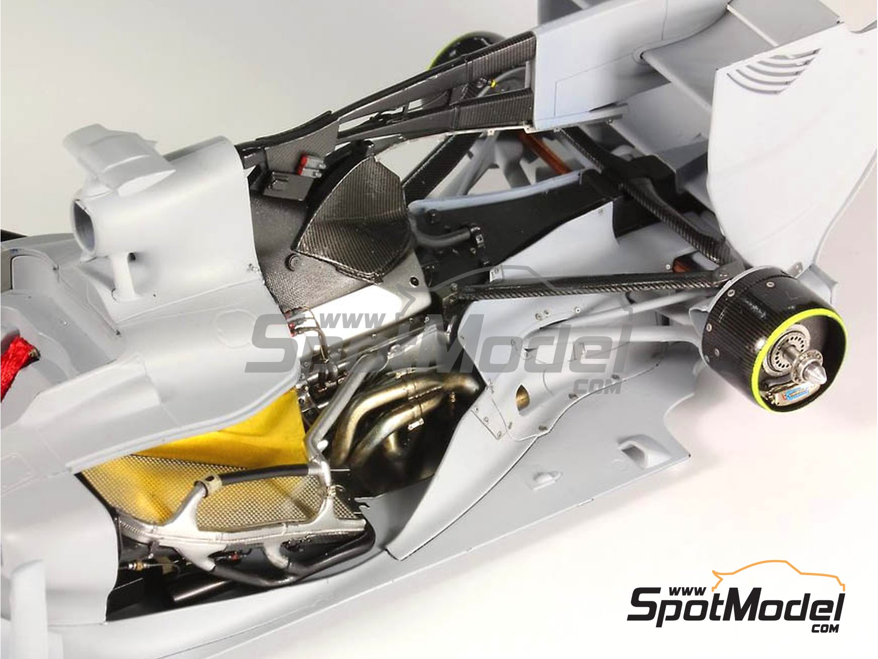 Image 16: RB Racing Renault RB6 - Campeonato del Mundo FIA de Formula 1 2010 | Set de mejora y detallado en escala 1/20 fabricado por Top Studio (ref. MD29014)