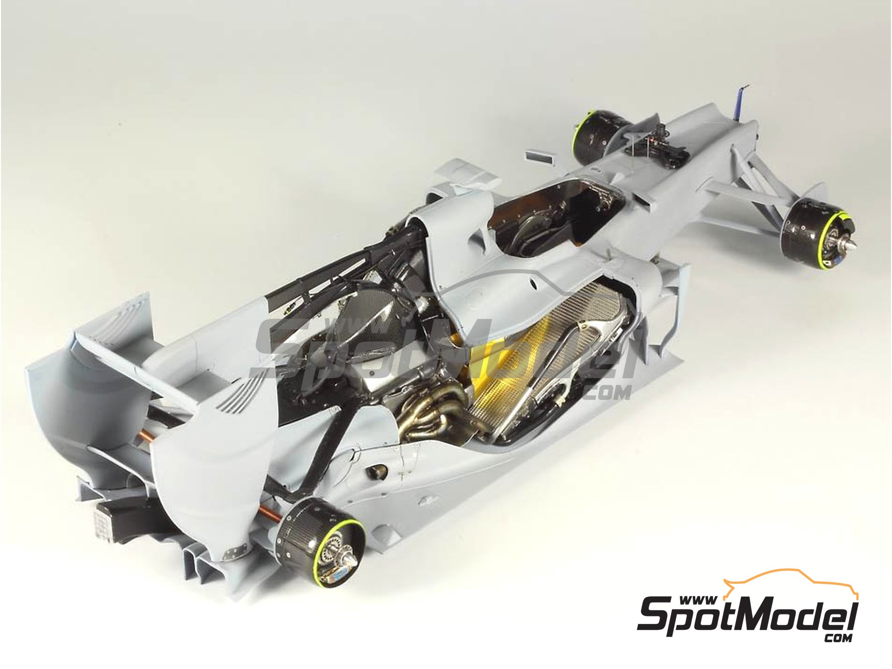 Image 20: RB Racing Renault RB6 - Campeonato del Mundo FIA de Formula 1 2010 | Set de mejora y detallado en escala 1/20 fabricado por Top Studio (ref. MD29014)